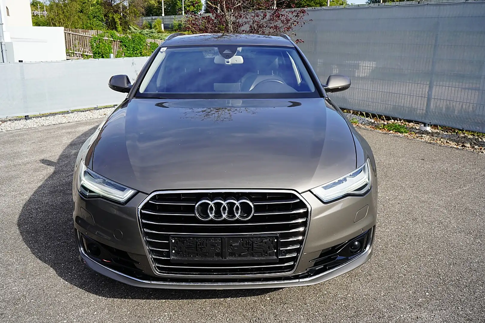 Audi A6 Avant 2,0 TDI ultra S-tronic Beige - 2