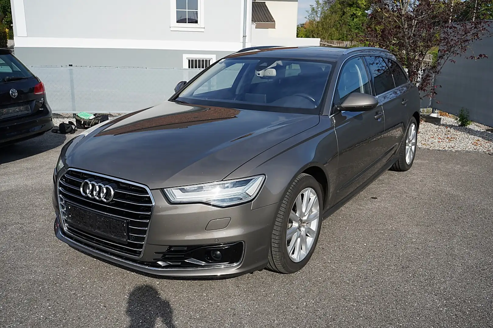 Audi A6 Avant 2,0 TDI ultra S-tronic Beige - 1