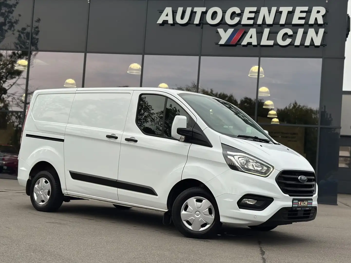 Ford Transit Custom 2.0 TDCI L1 KLIMA/NAV/R-CAM/TEMPO Weiß - 1
