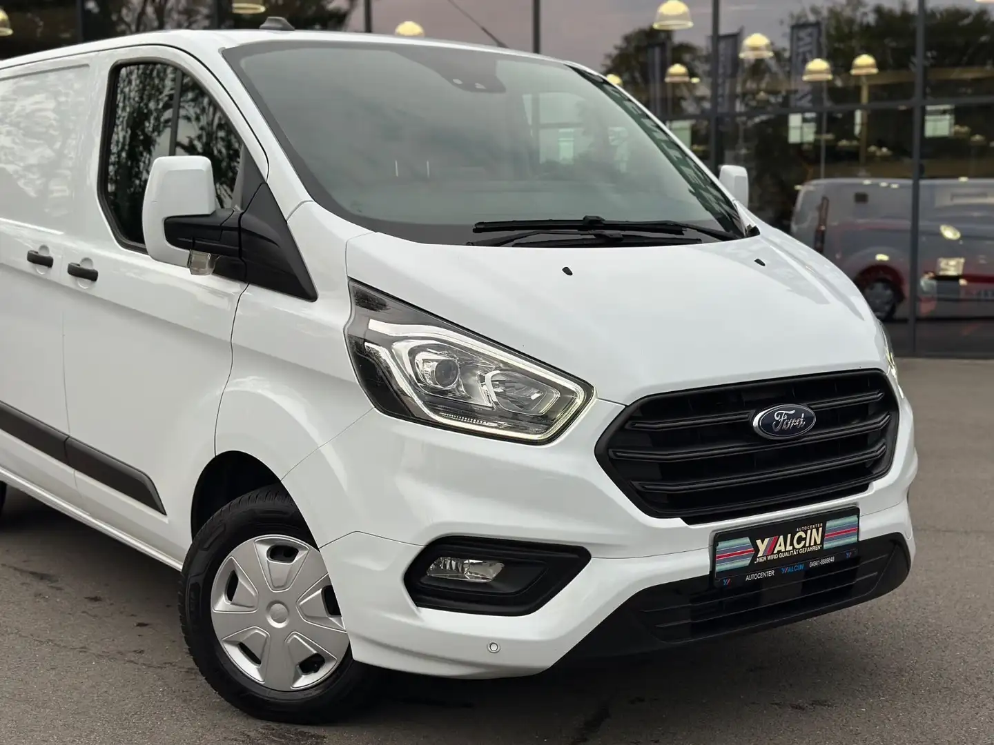 Ford Transit Custom 2.0 TDCI L1 KLIMA/NAV/R-CAM/TEMPO Weiß - 2