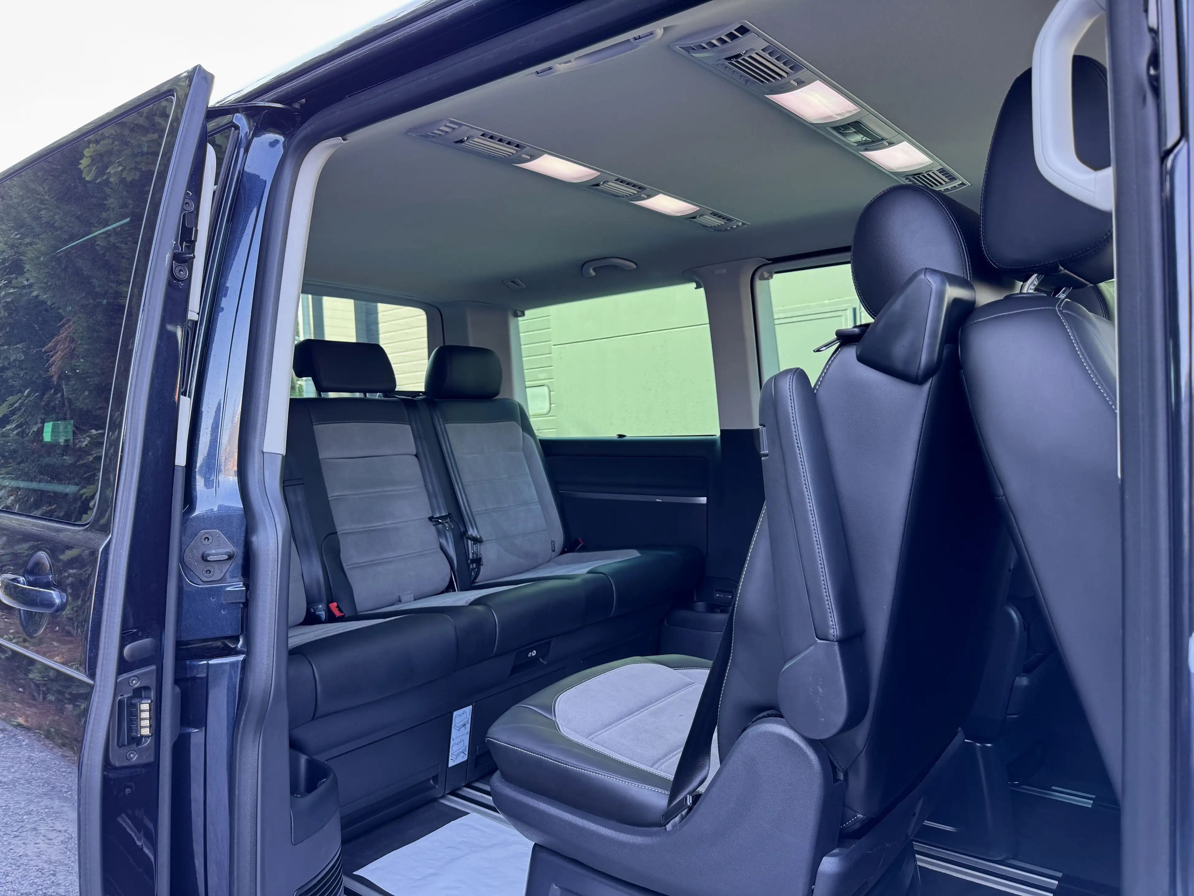 Volkswagen T6.1 Multivan 7pl /CARPLAY/VIRTUAL COCKPIT/LED **GARANTIE** — photo 10