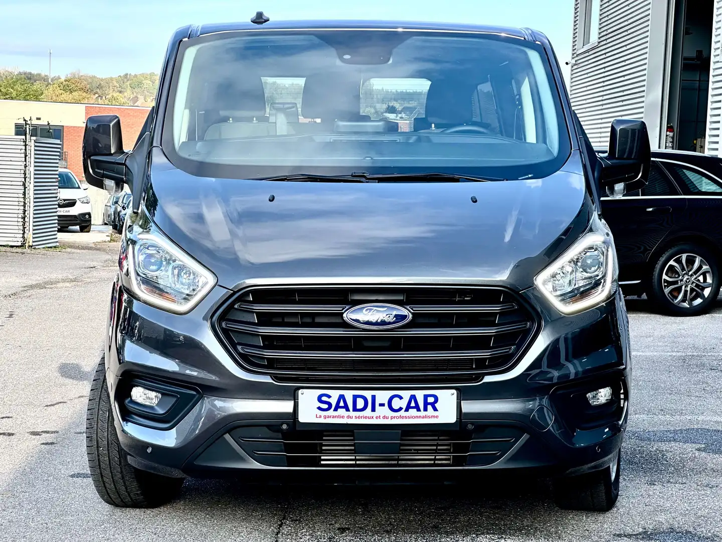 Ford Transit Custom 320L L2 - 9 PLACES - 2,0 TDCI 130cv BVA Gris - 2