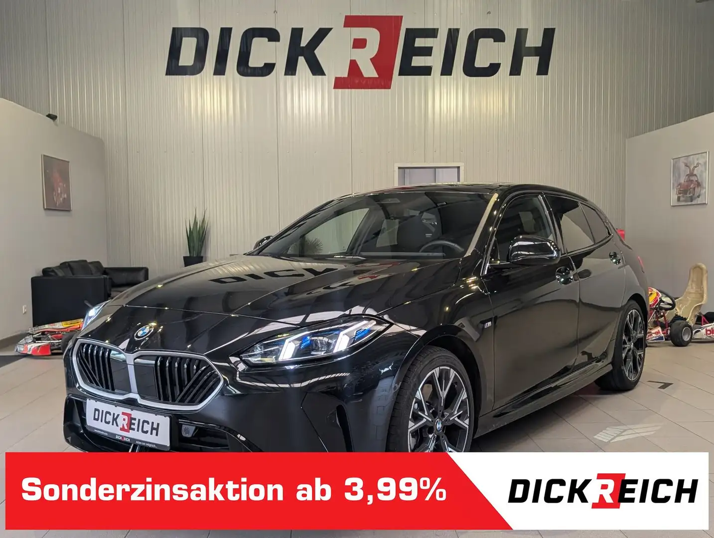 BMW 123 i xDrive M-Sport Massag H/K Kamera Pano AHK Schwarz - 1