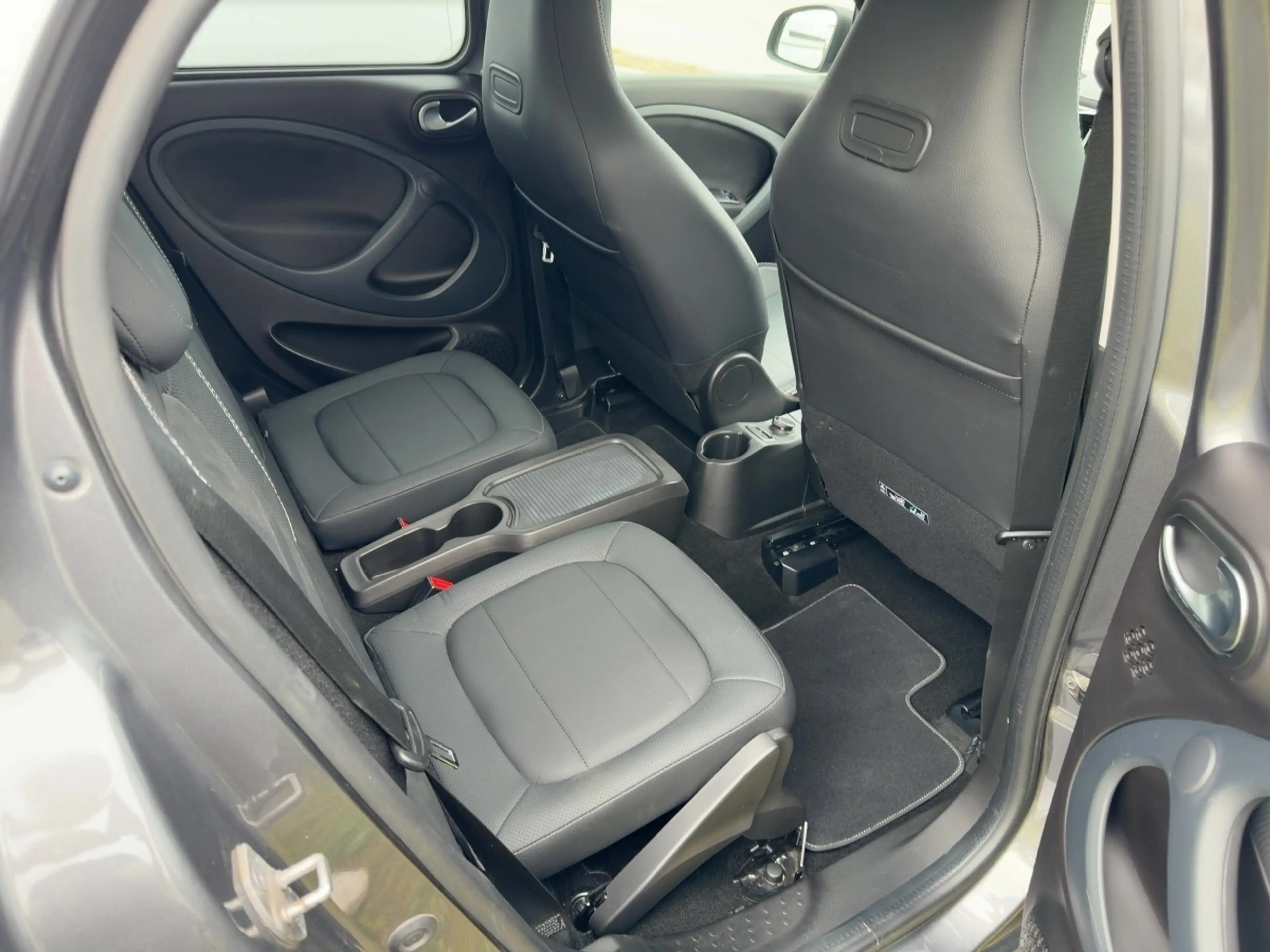 smart forFour 0.9 Turbo — photo 12