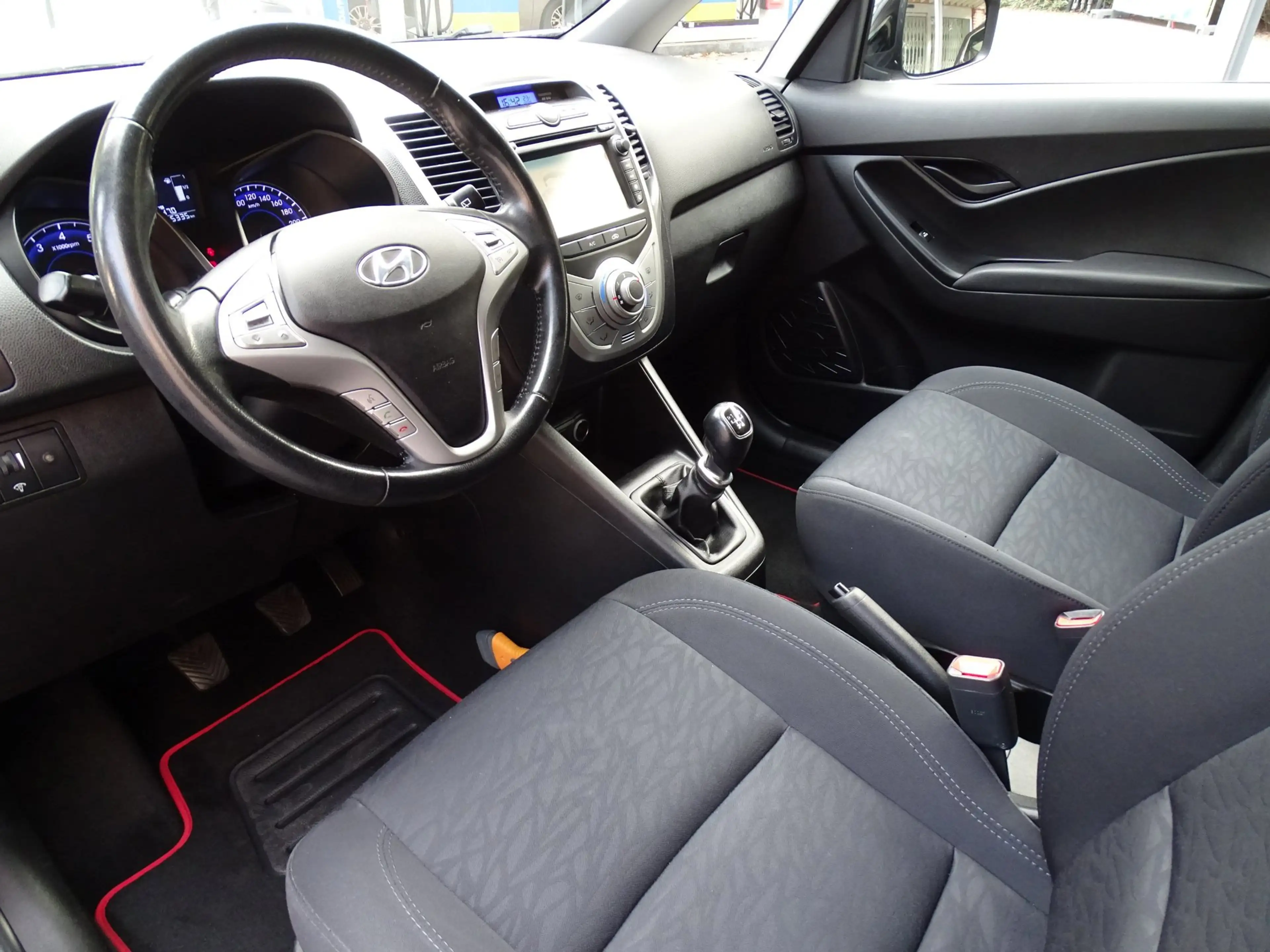 Hyundai iX20 1.4i Go! |Trekhaak|Navi|Bluetooth — photo 3