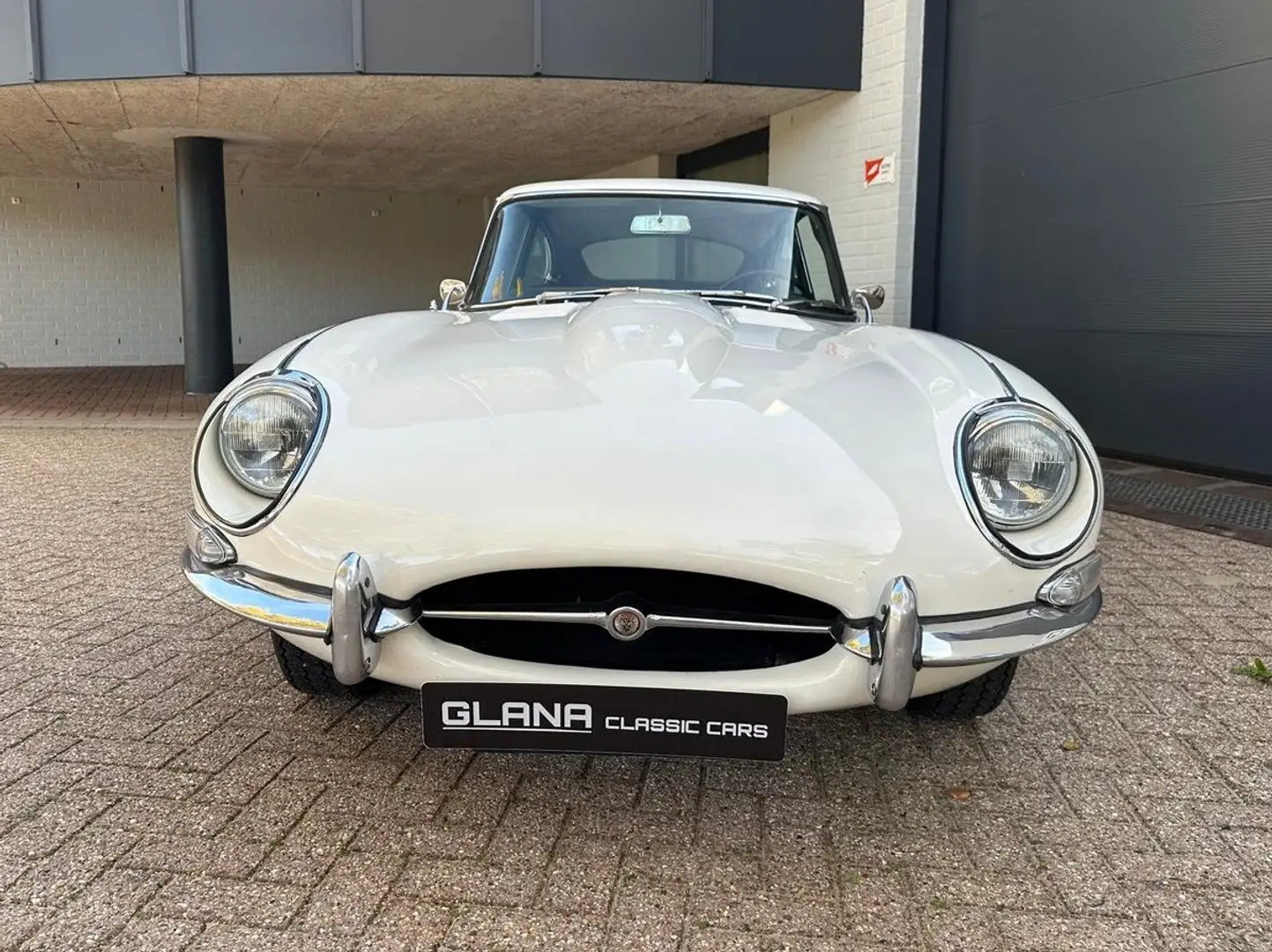 Jaguar E-Type 2+2 Serie 1 1/2 Alb - 2