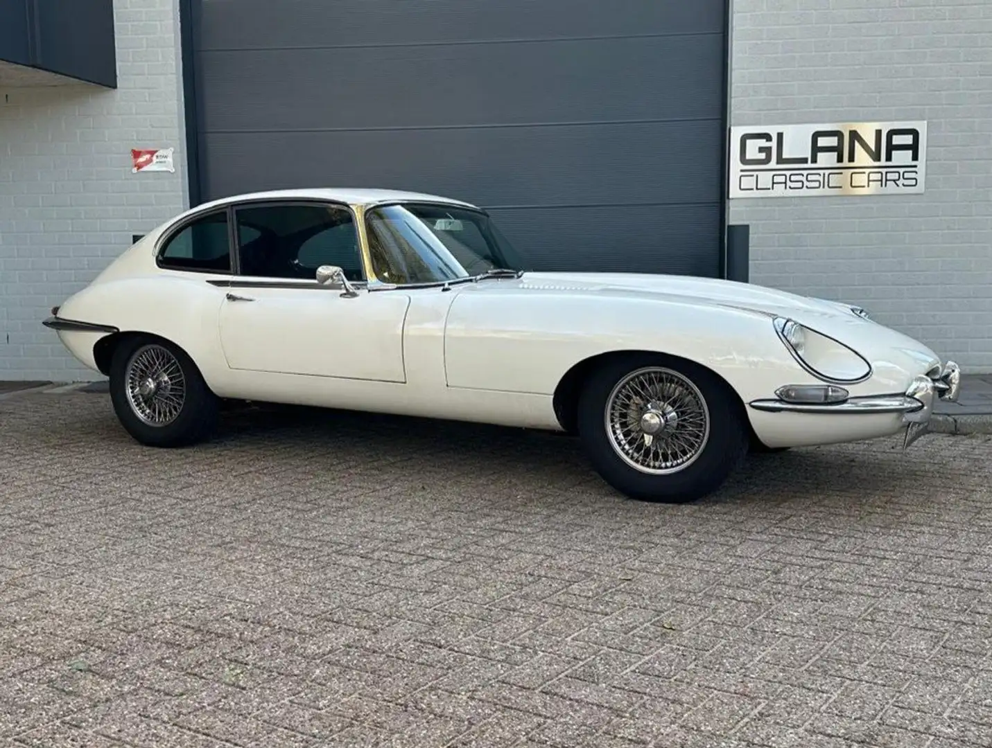 Jaguar E-Type 2+2 Serie 1 1/2 Alb - 1