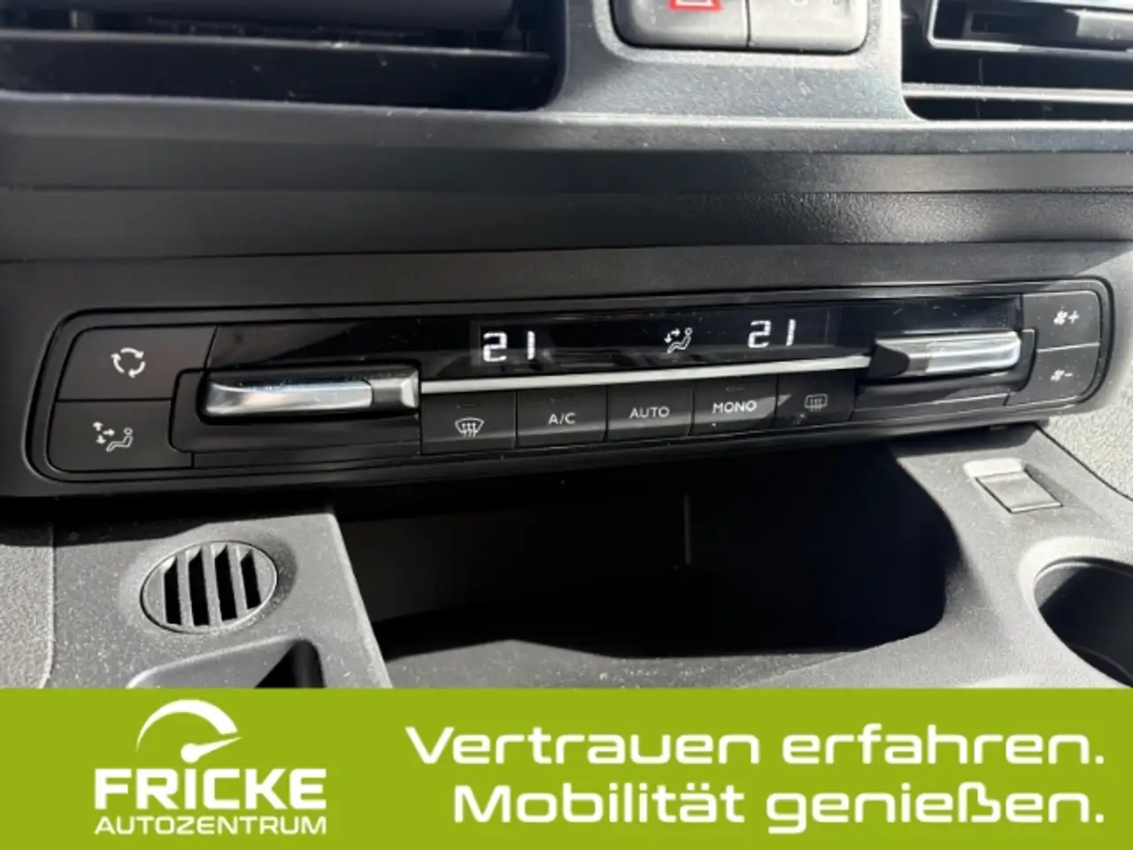 Opel Combo Life Ultimate+Alu+Kamera+Sitz-LenkHzg+AppleCarPlay 10