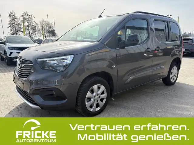 Opel Combo Life Ultimate+Alu+Kamera+Sitz-LenkHzg+AppleCarPlay
