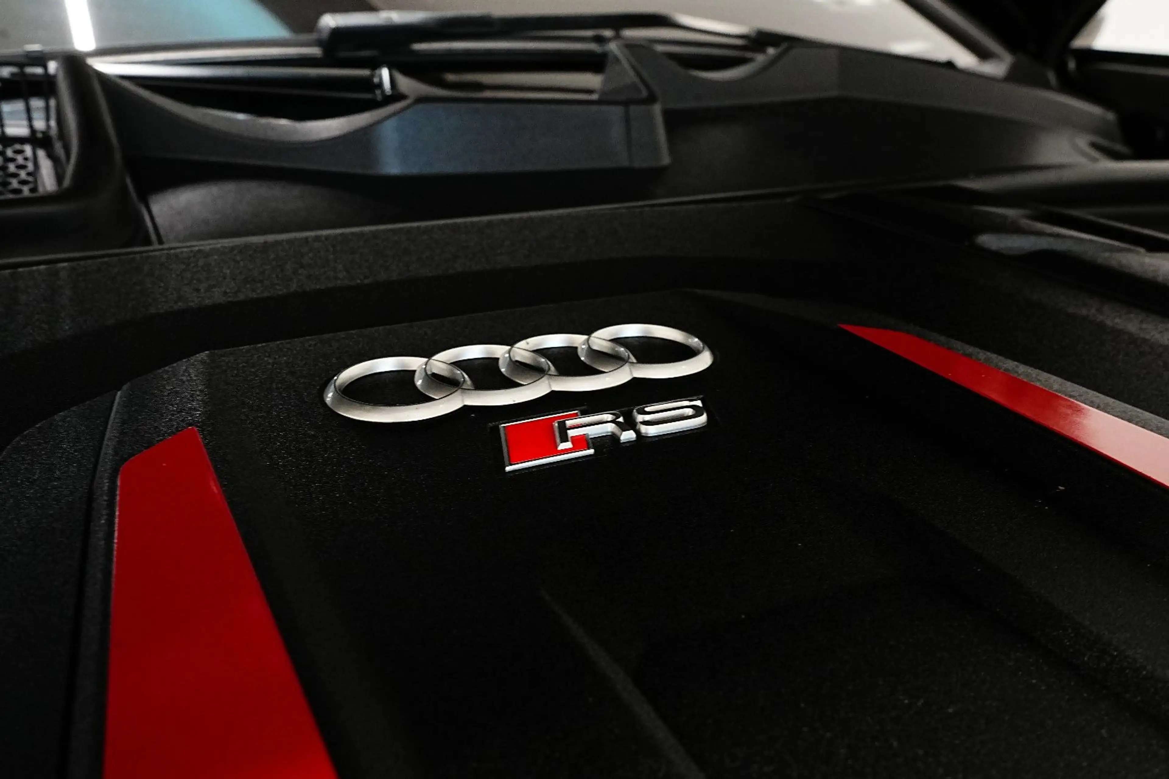 Audi RS Q8 4.0|HUD|KERAMIK|CARBON|SOFT|LUFT|3D|MASSAG| — photo 3