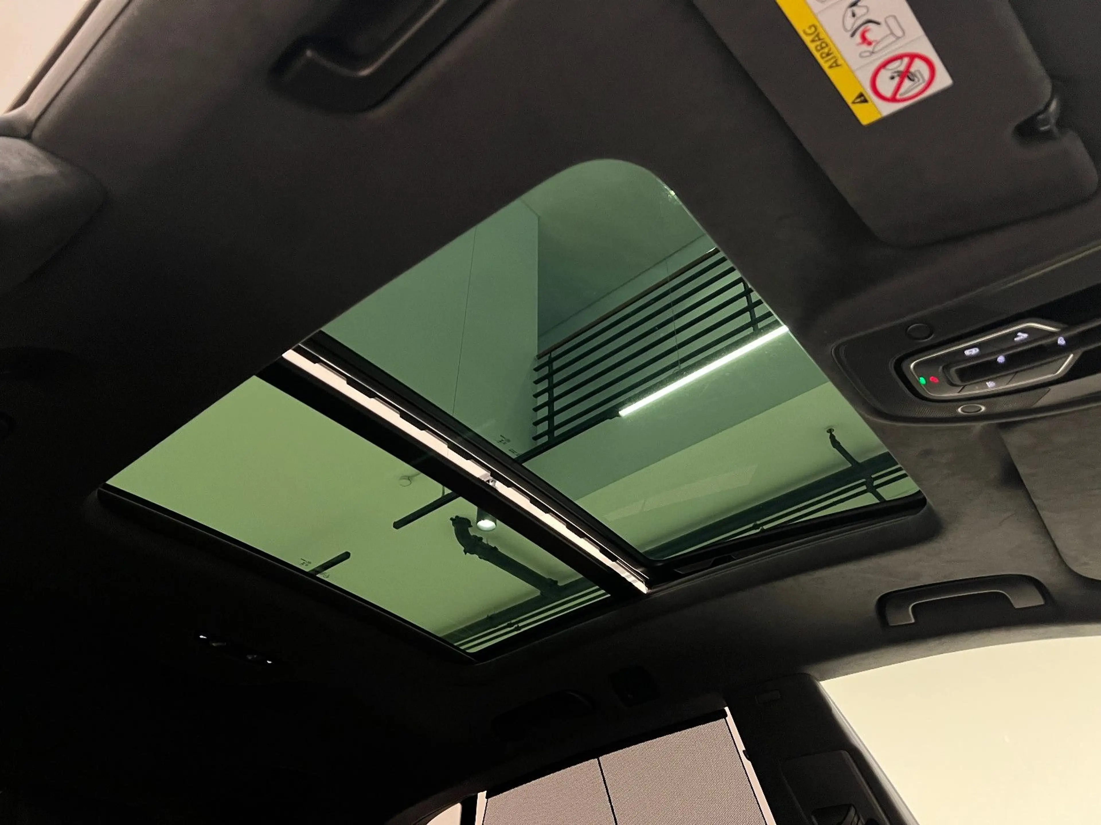 Audi RS Q8 4.0|HUD|KERAMIK|CARBON|SOFT|LUFT|3D|MASSAG| — photo 10