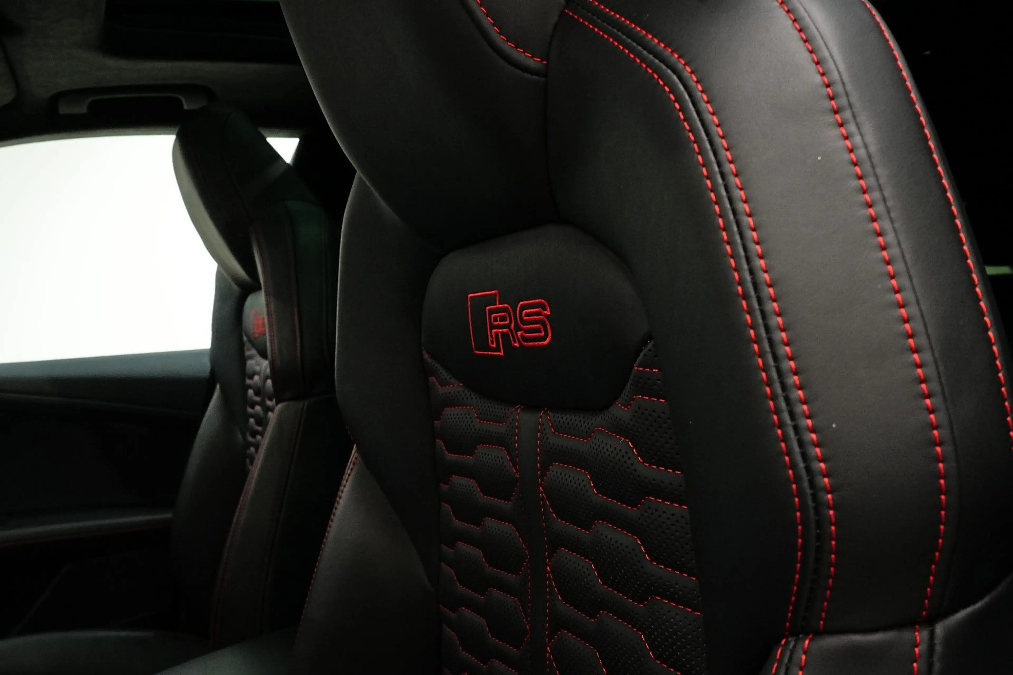 Audi RS Q8 4.0|HUD|KERAMIK|CARBON|SOFT|LUFT|3D|MASSAG| — photo 12