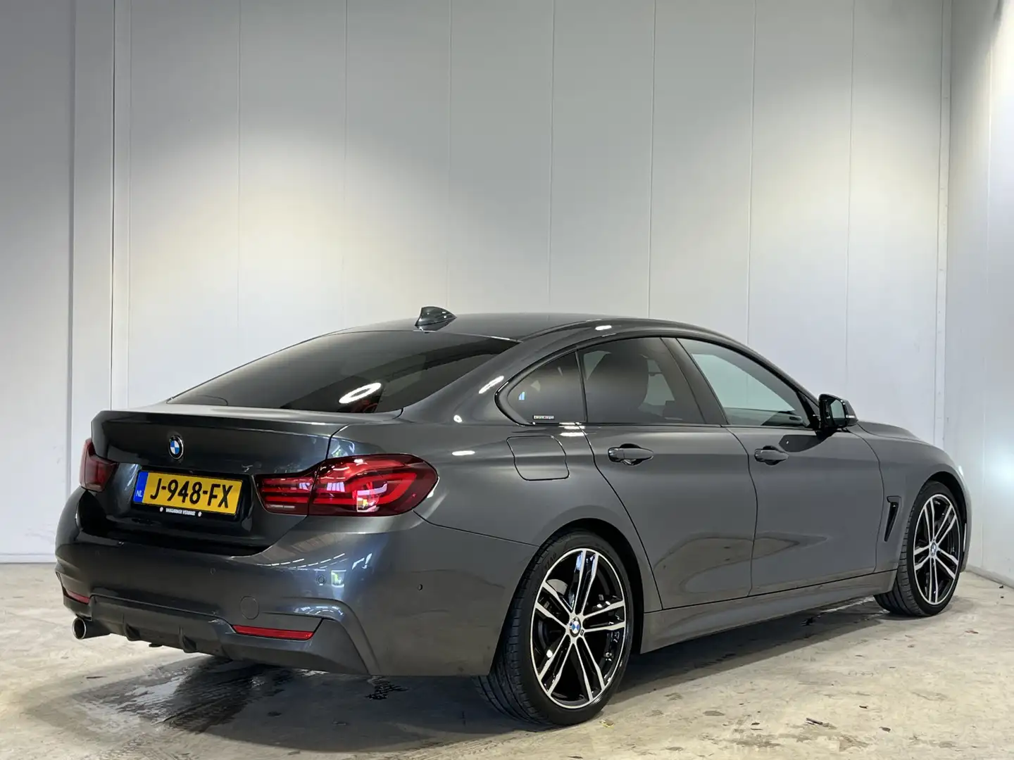 BMW 418 4-serie Gran Coupé 418i High Executive Edition | N Grijs - 2