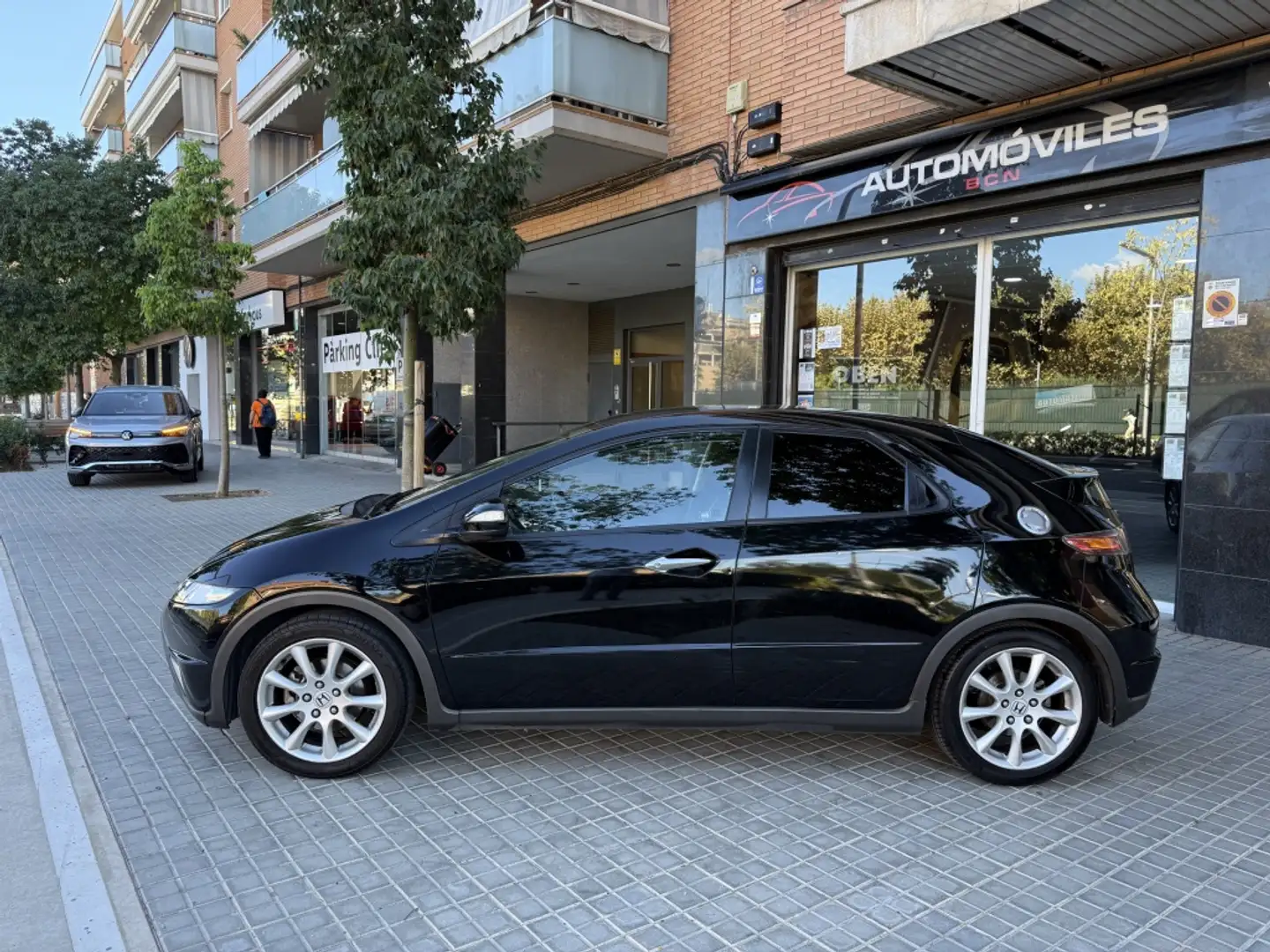 Honda Civic 1.4 i-DSI Comfort Zwart - 2