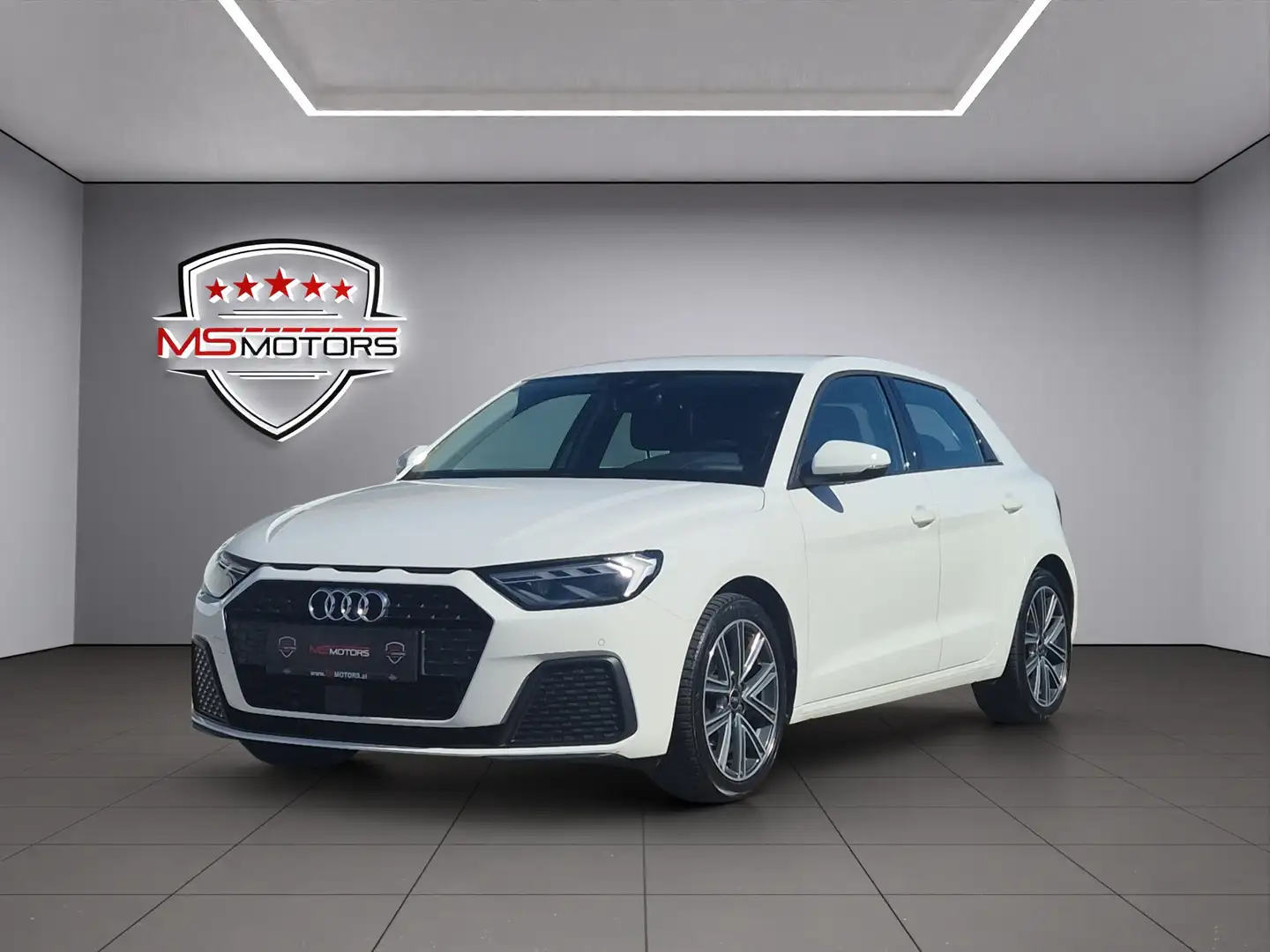 Audi A1 30 TFSI intense S-tronic*ASSISTENTEN*CAR PLAY*KRED Weiß - 1