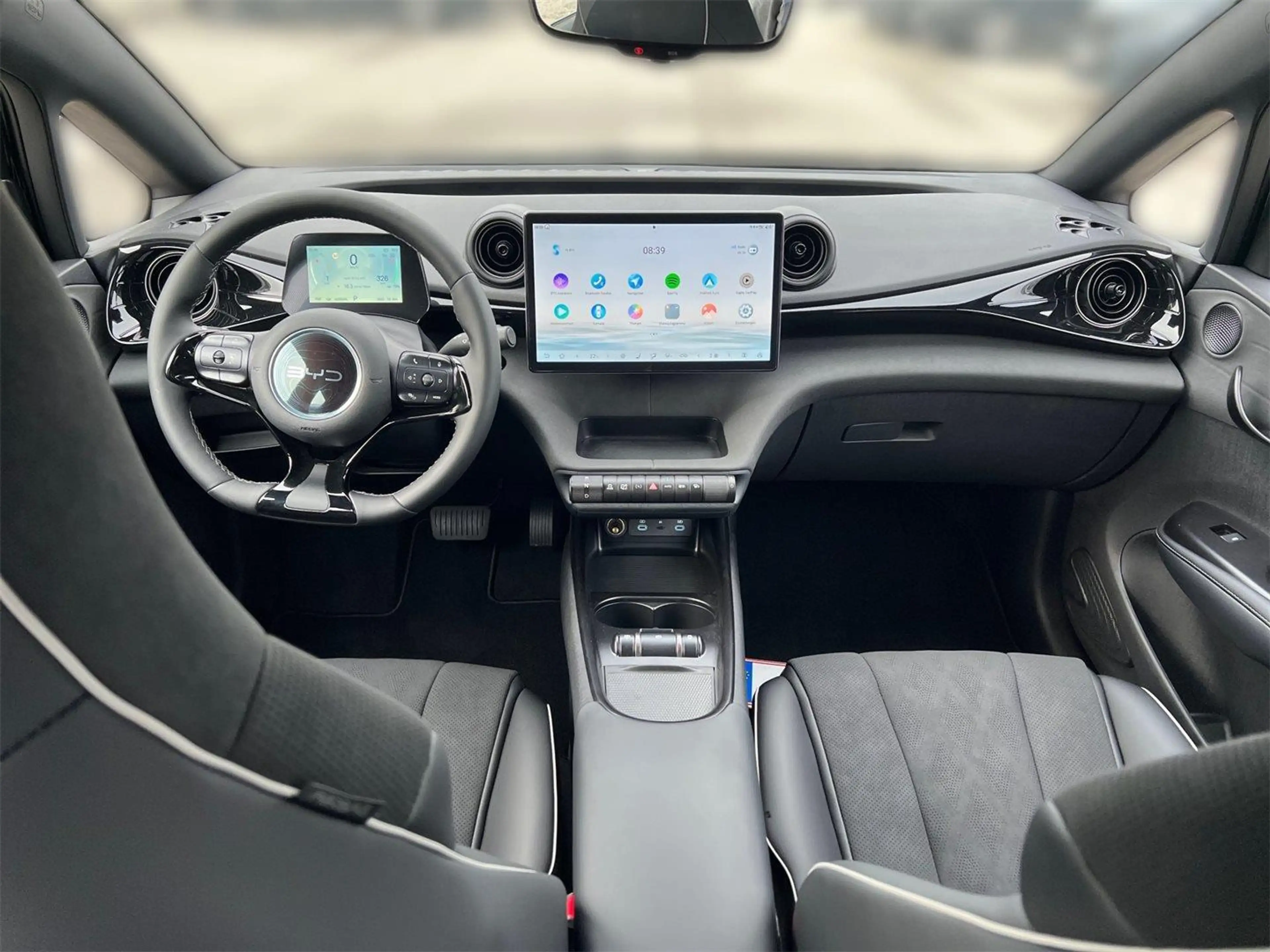 BYD Dolphin 60,4 kWh Comfort Österreich paket — photo 10