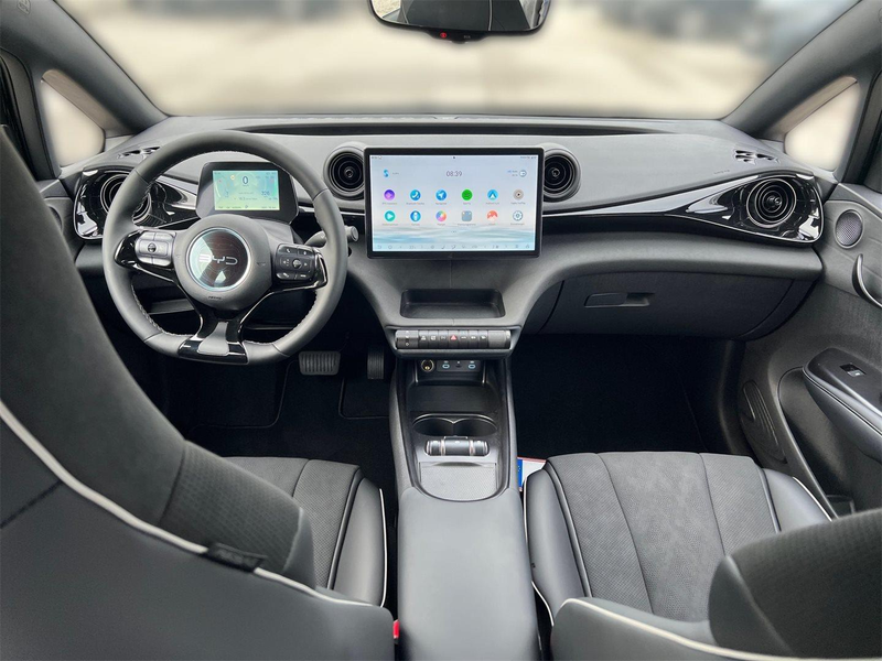 BYD Dolphin 60,4 kWh Comfort Österreich paket — photo 10
