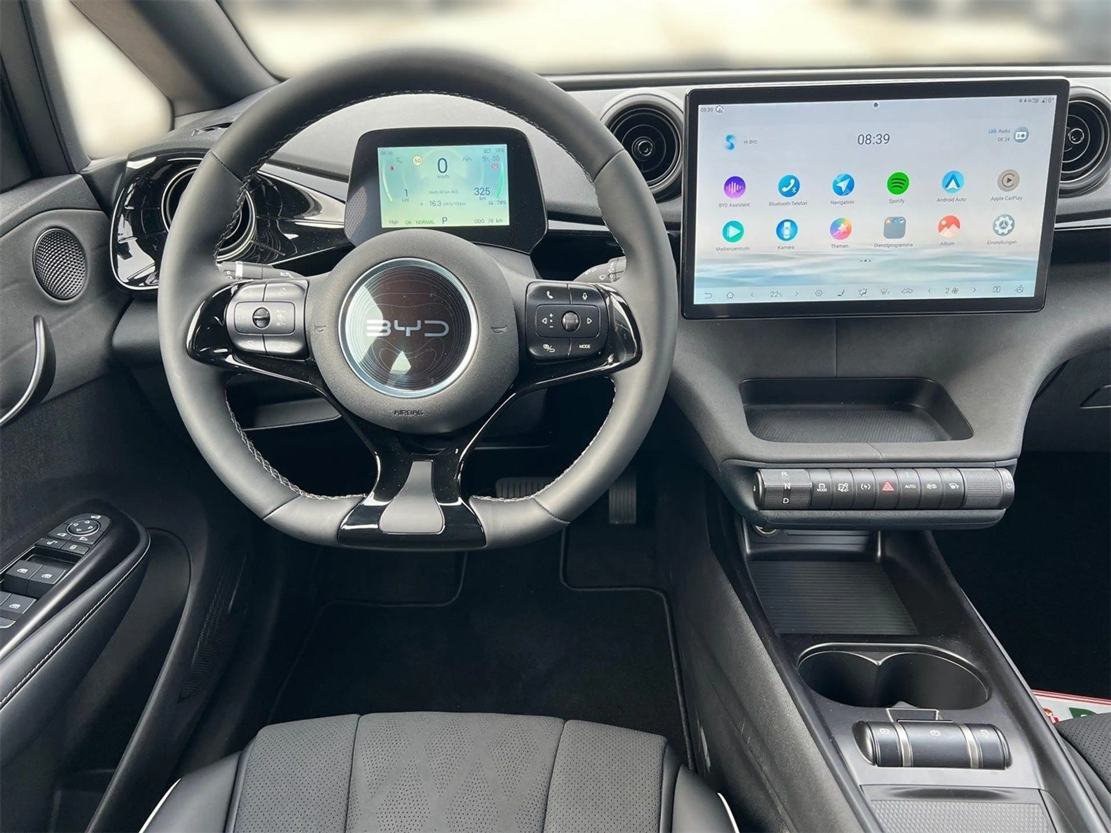 BYD Dolphin 60,4 kWh Comfort Österreich paket — photo 9
