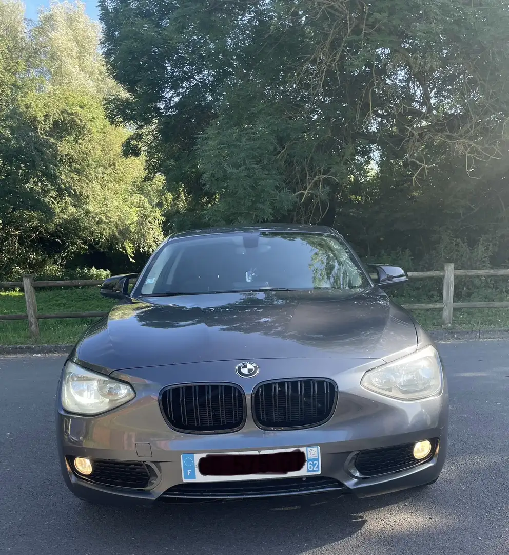 BMW 118 118d Sport Line Gris - 1