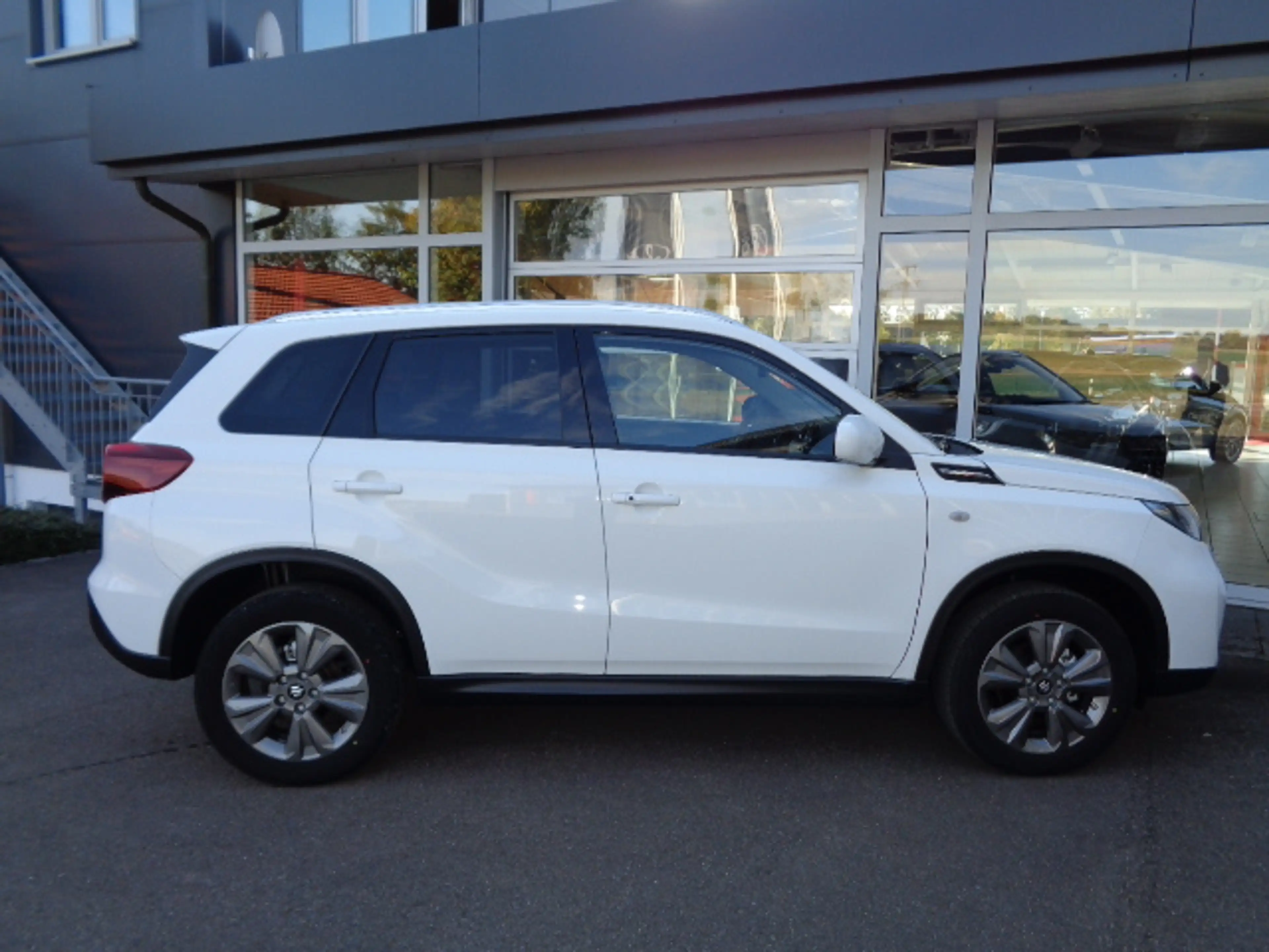 Suzuki Vitara 1.4 Mild-Hybrid ALLGRIP Comfort — photo 6