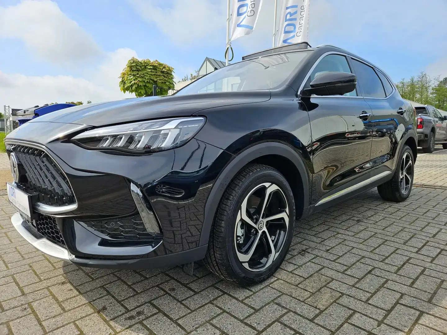 MG HS HS 1.5T-GDI Aut. Luxury Noir - 2