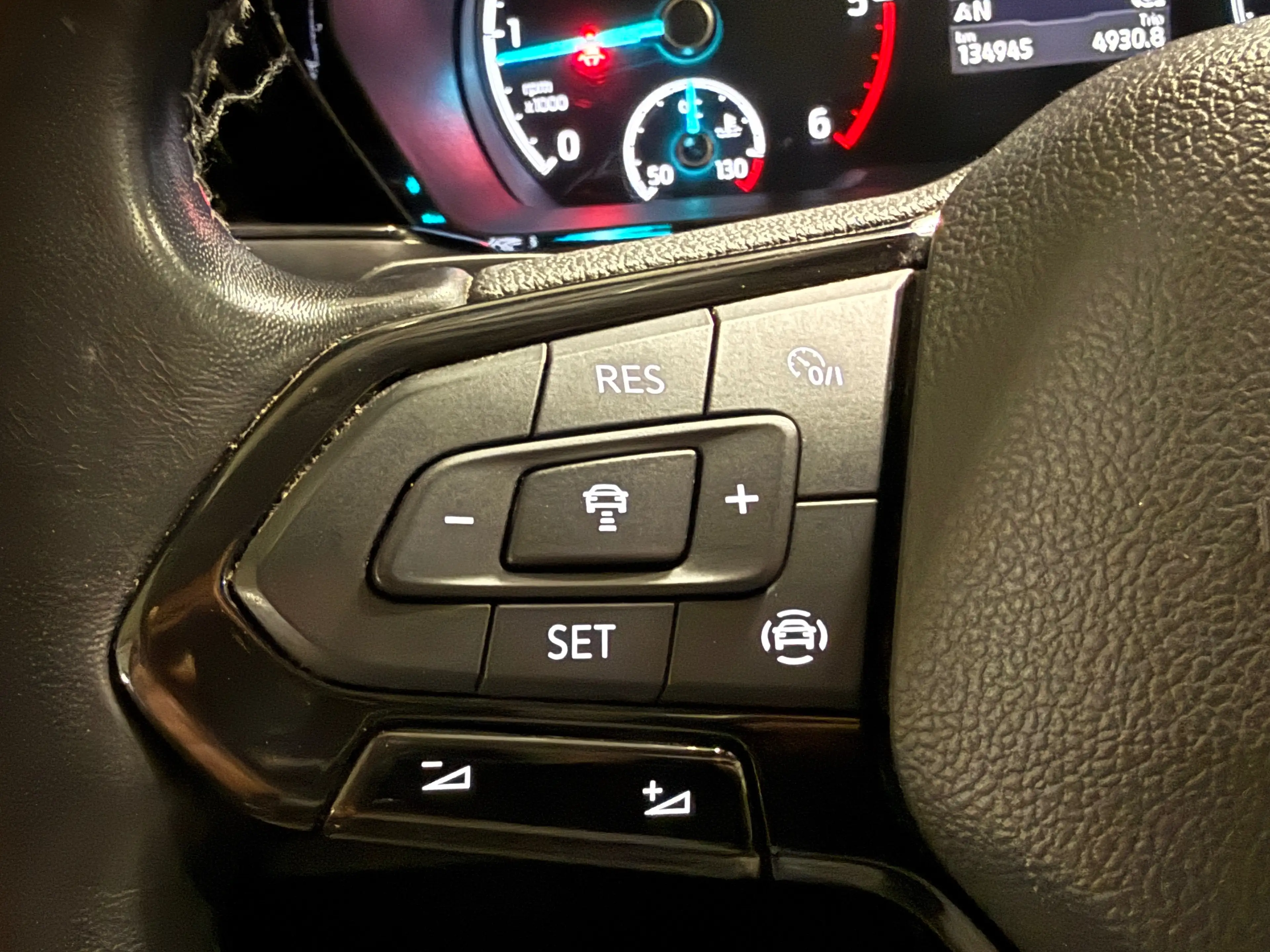 Ford Tourneo Connect 2.0 Ecoblue Titanium Automatik*PDC* — photo 26