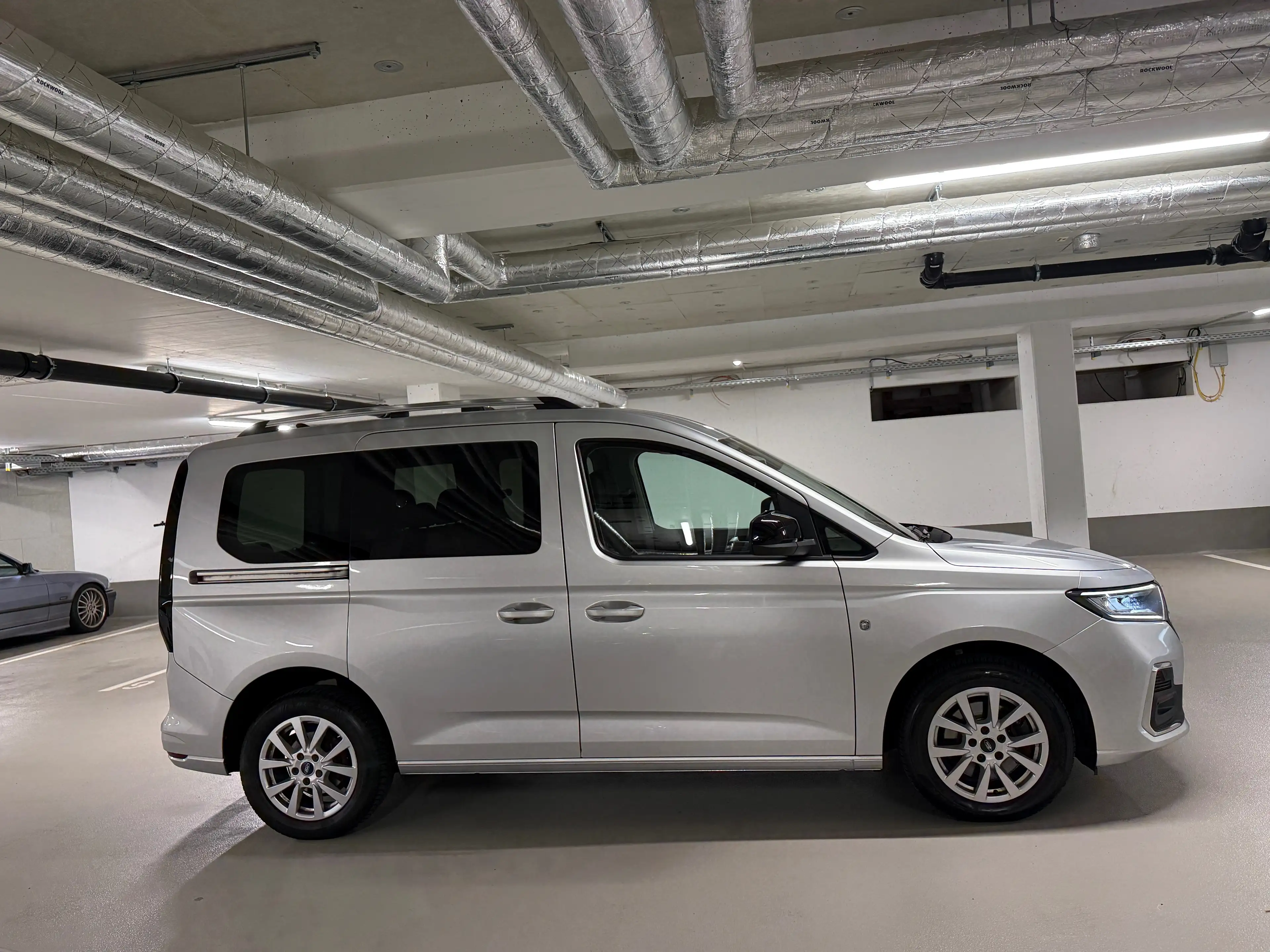 Ford Tourneo Connect 2.0 Ecoblue Titanium Automatik*PDC* — photo 7