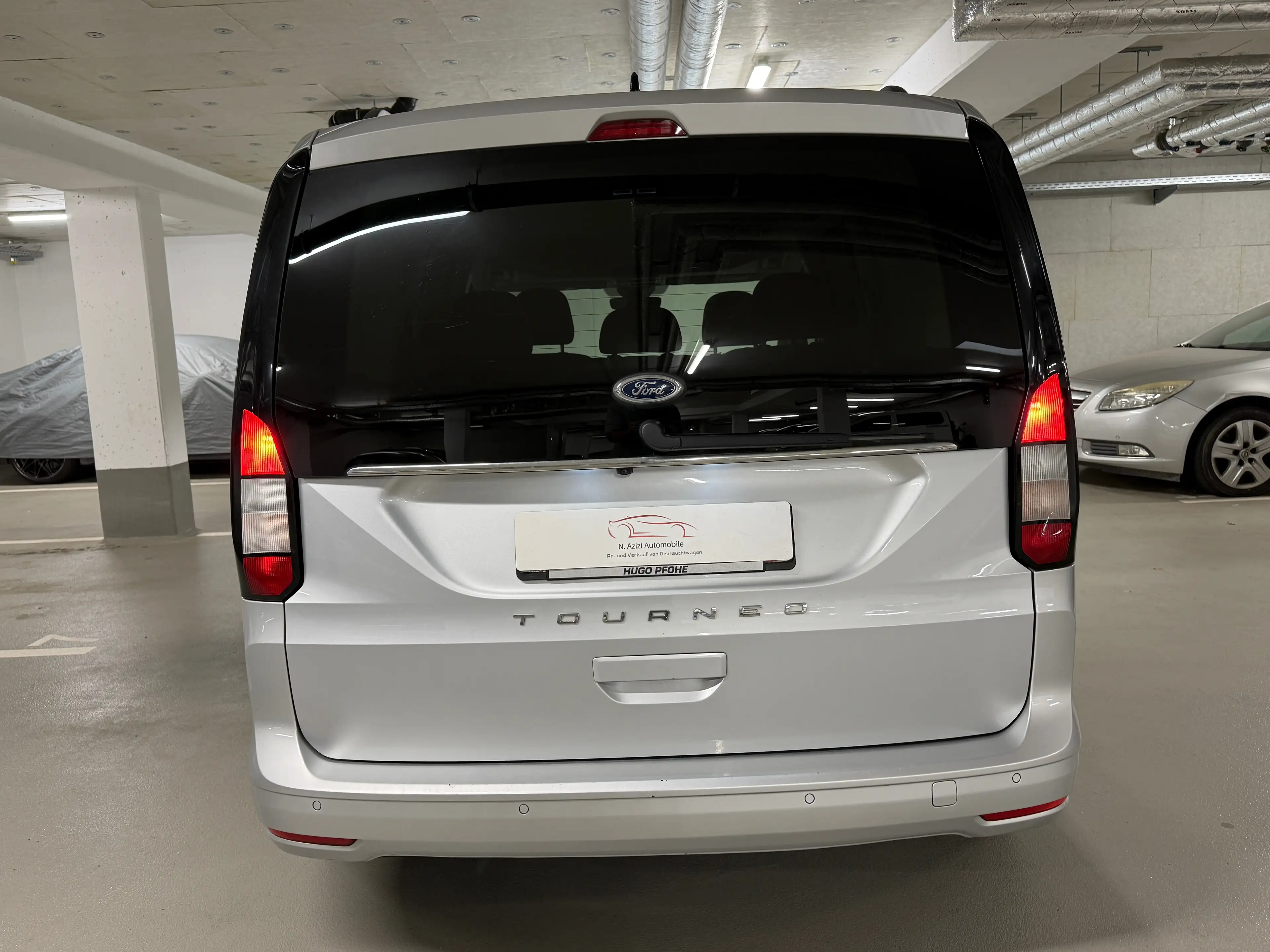 Ford Tourneo Connect 2.0 Ecoblue Titanium Automatik*PDC* — photo 4