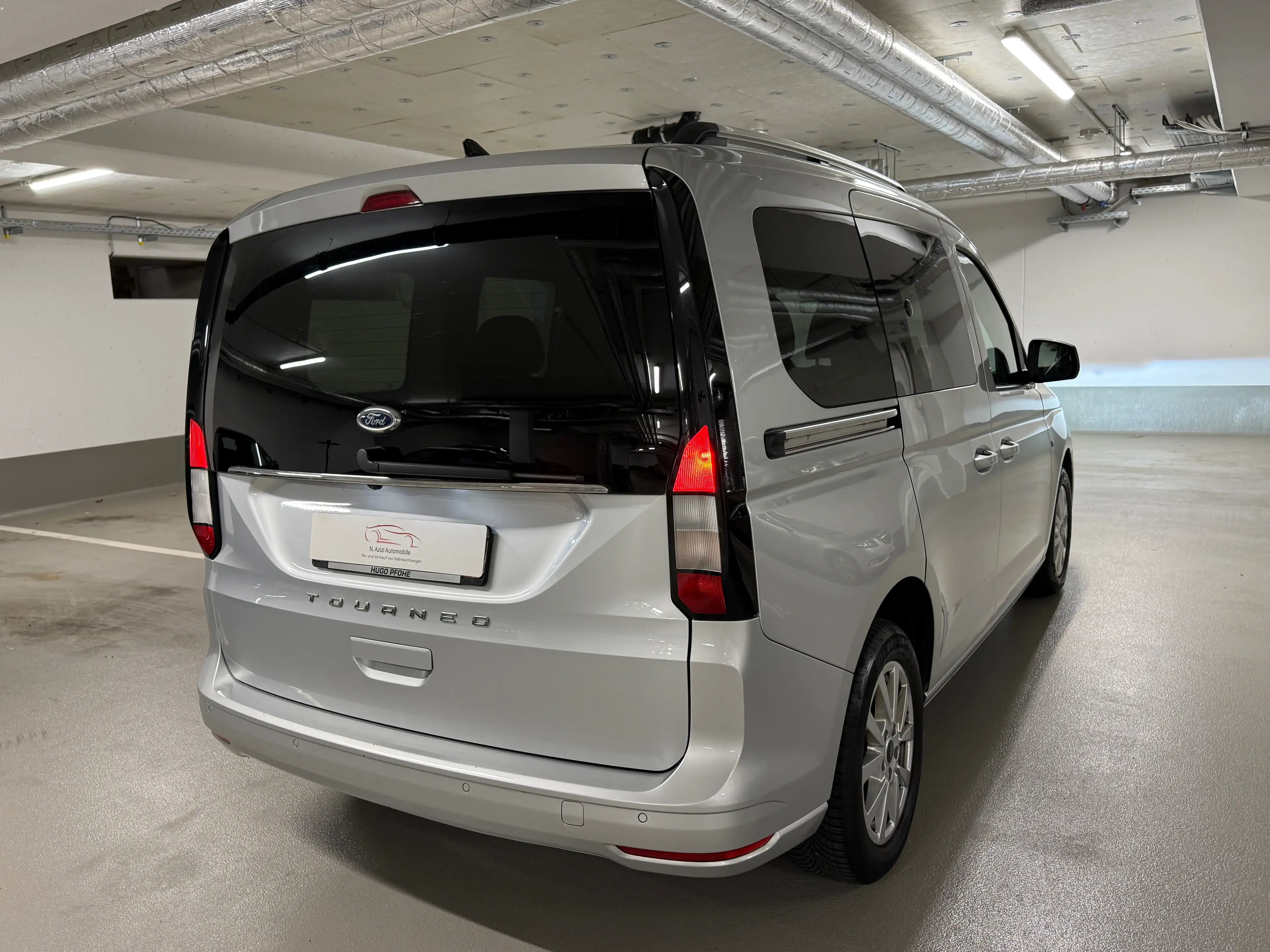 Ford Tourneo Connect 2.0 Ecoblue Titanium Automatik*PDC* — photo 5