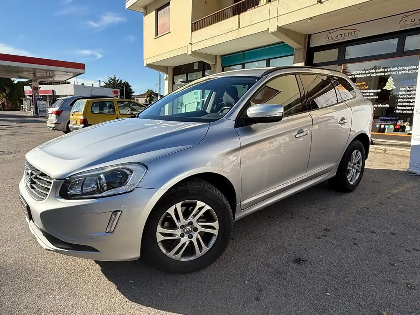 Volvo XC60 Business 2.0 D4 Gris - 2