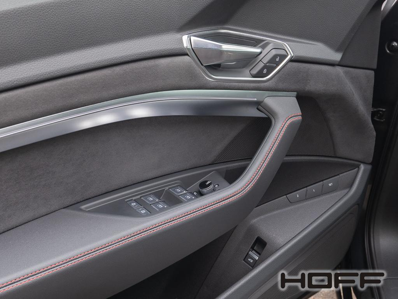 Audi Q8 e-tron 55 quattro S line Edition Matrix Assitenz p — photo 5