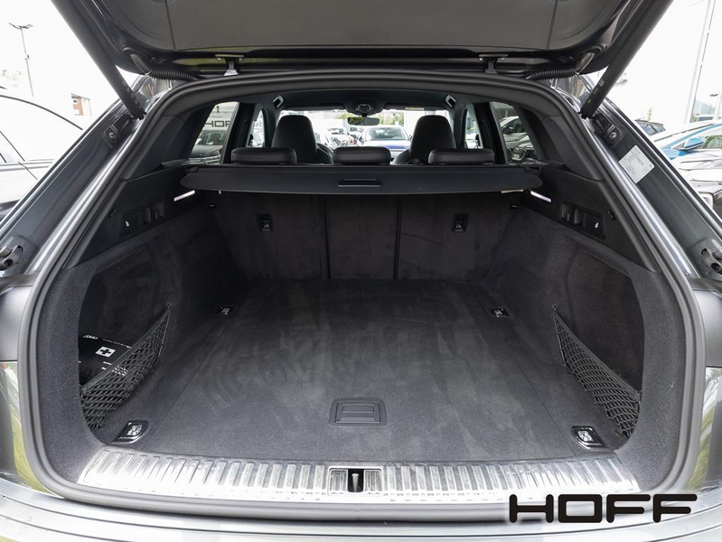 Audi Q8 e-tron 55 quattro S line Edition Matrix Assitenz p — photo 14
