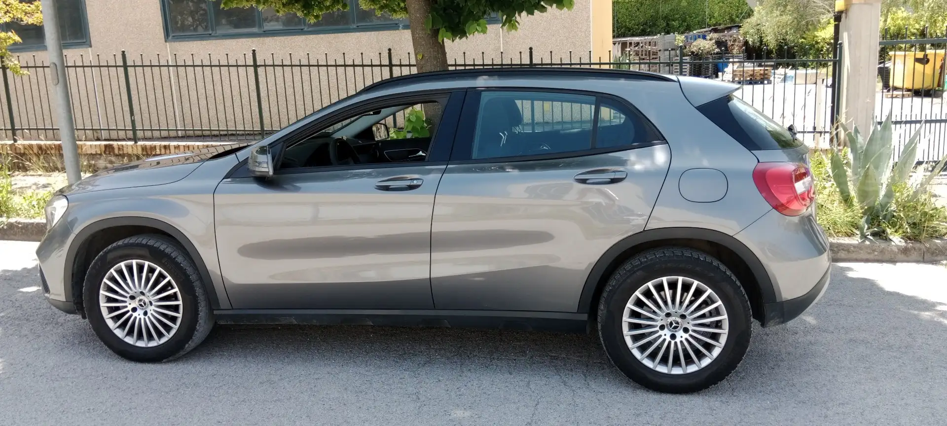 Mercedes-Benz GLA 200 200 d automatica - 2