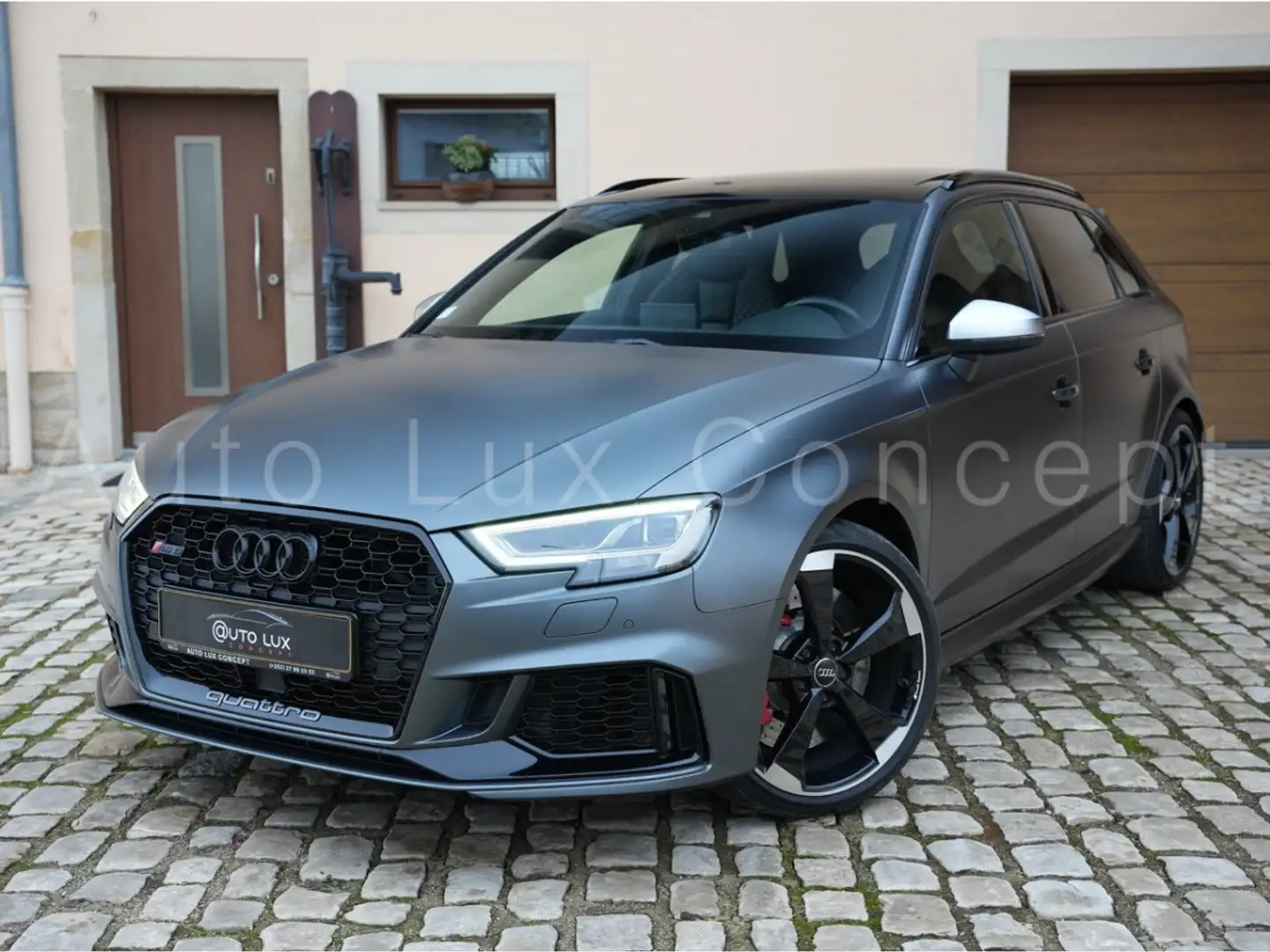 Audi RS3 Sportback/Voll PPF/MILLTEK/Magnetic ride Grau - 1