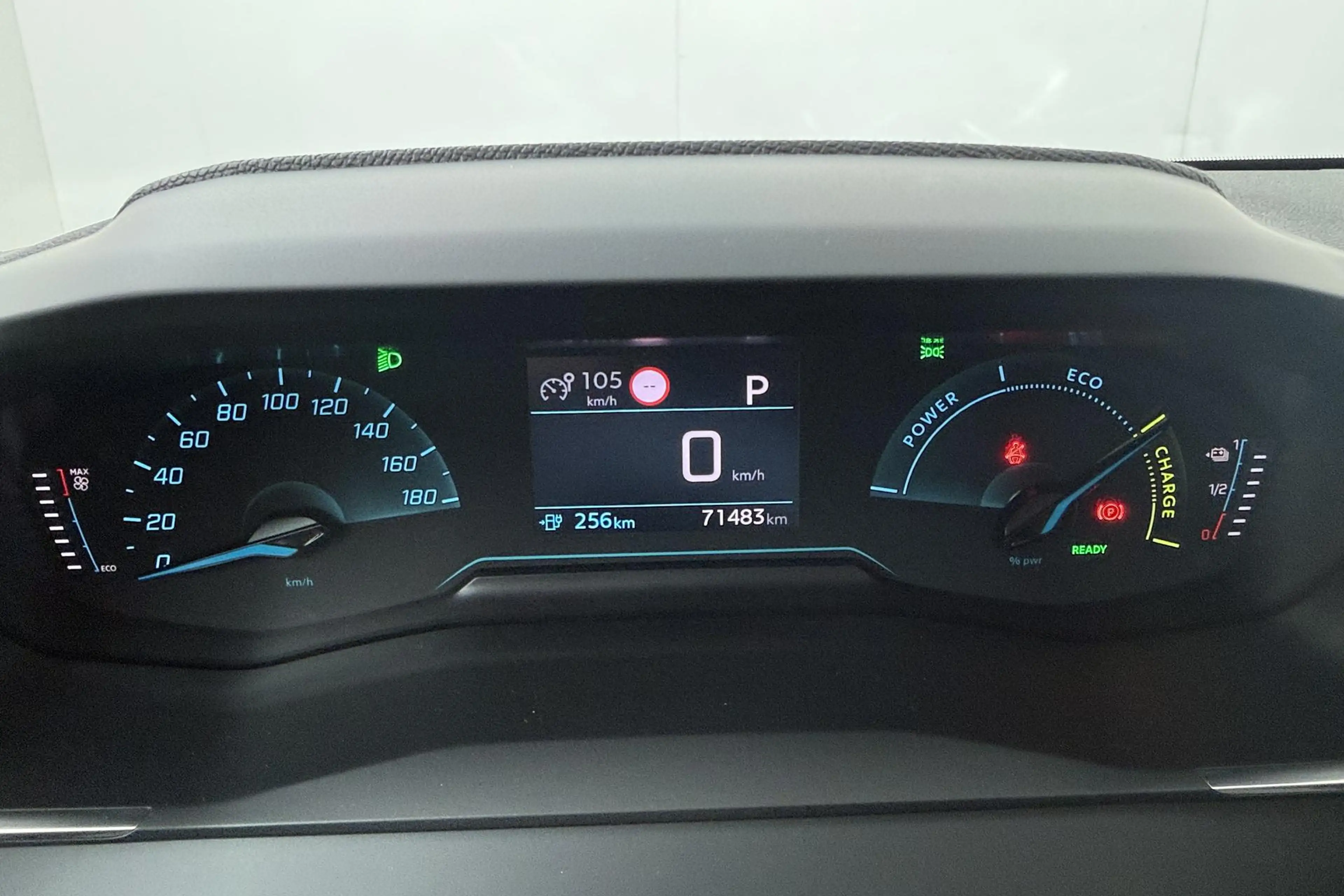 Peugeot e-208 EV Active Pack 50 kWh | All Season Banden | Apple — photo 6