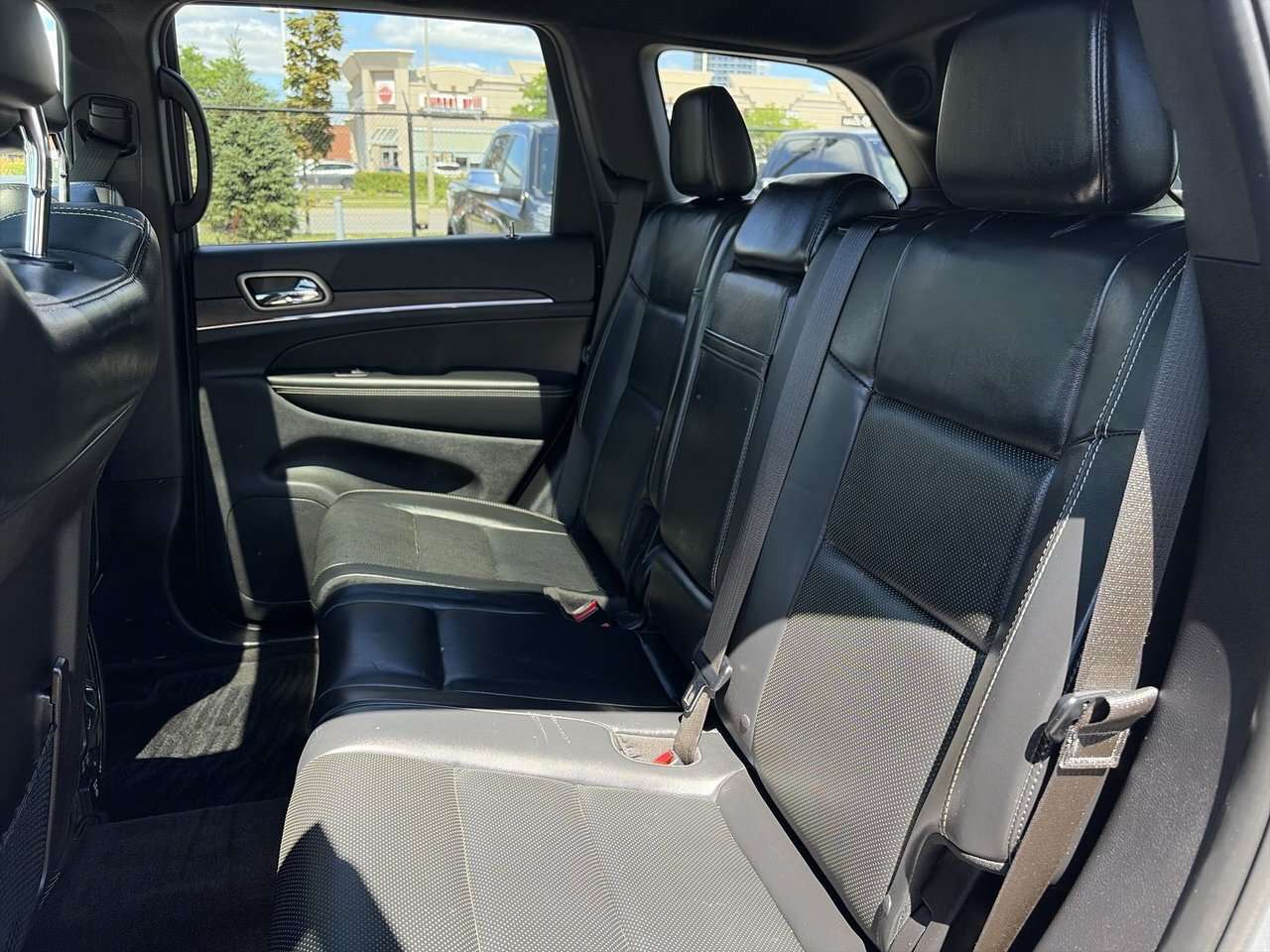 used 2016 Jeep Grand Cherokee car, priced at $19,999