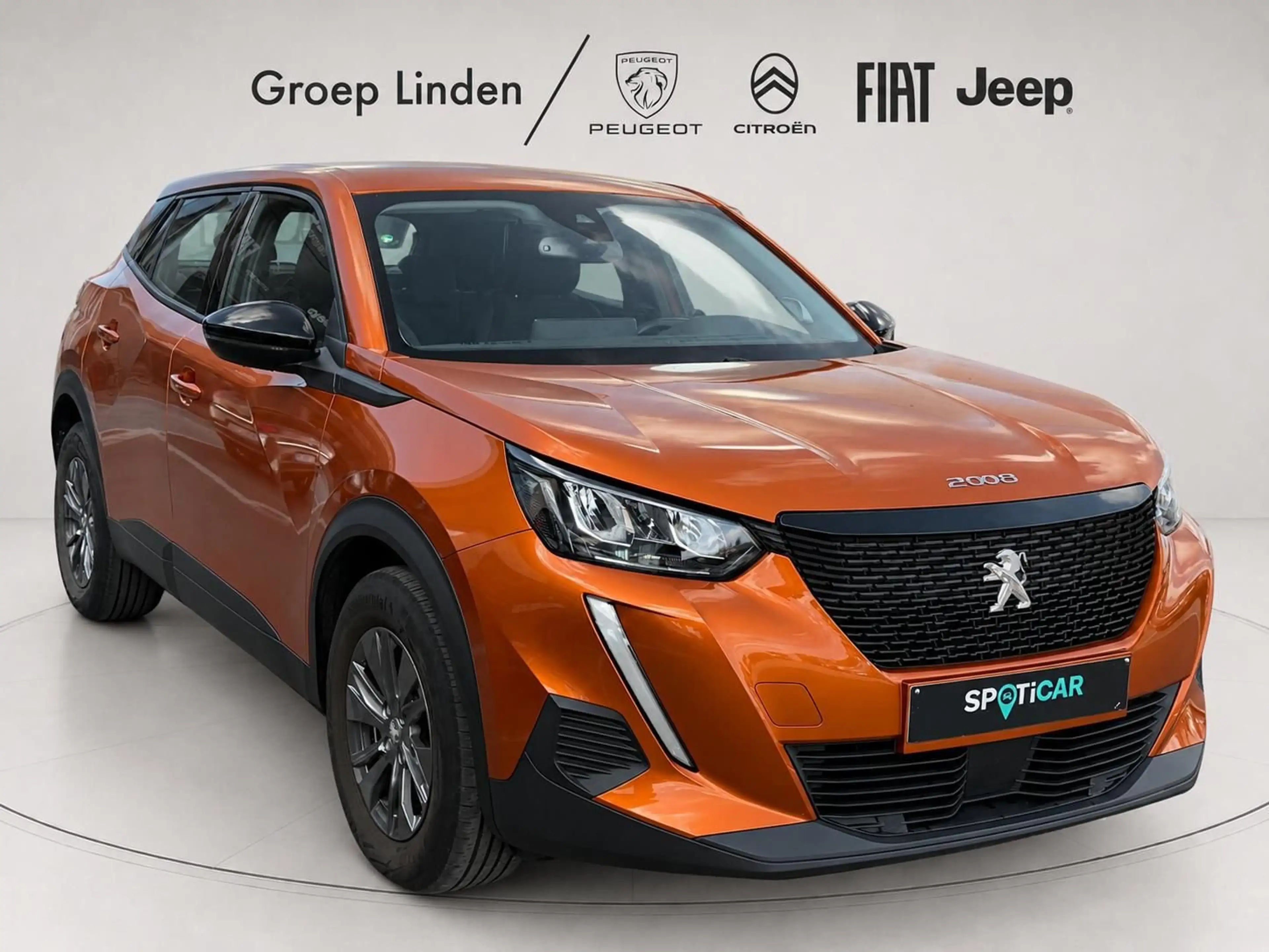 Peugeot 2008 *GPS* 1.2 BENZ 100 PK ACTIVE PACK — photo 2