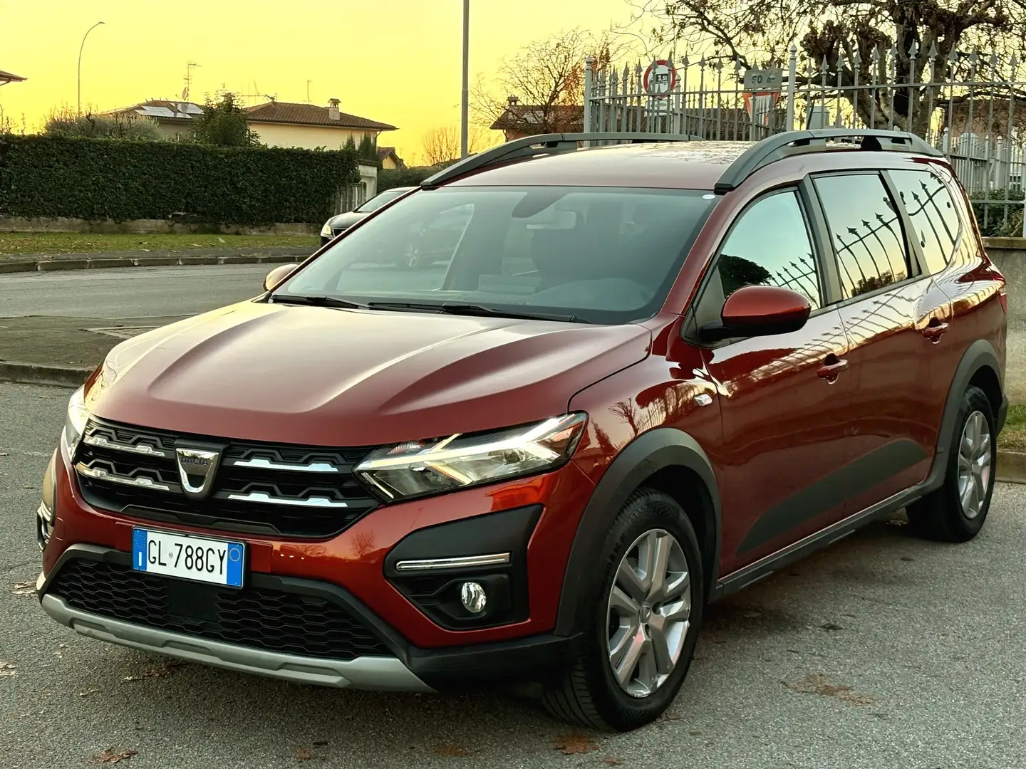 Dacia Jogger 1.0 GPL-7POSTI-Led,Navi-Garanzia- Rosso - 1