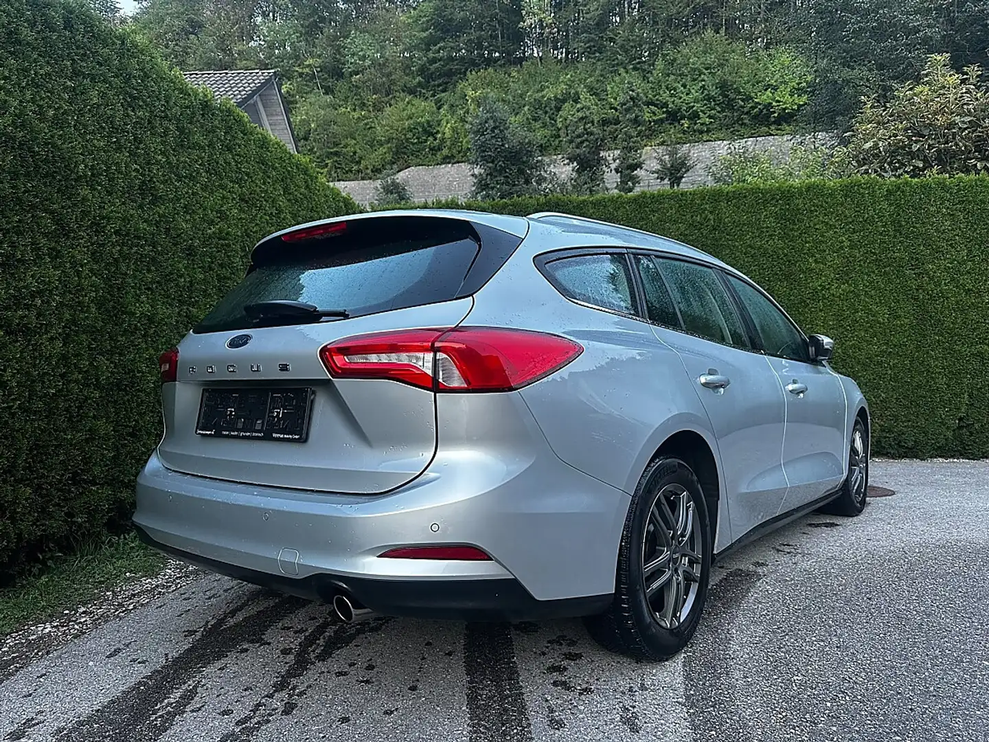 Ford Focus 1.5Tdci EcoBlue Trend Edition Silber - 2