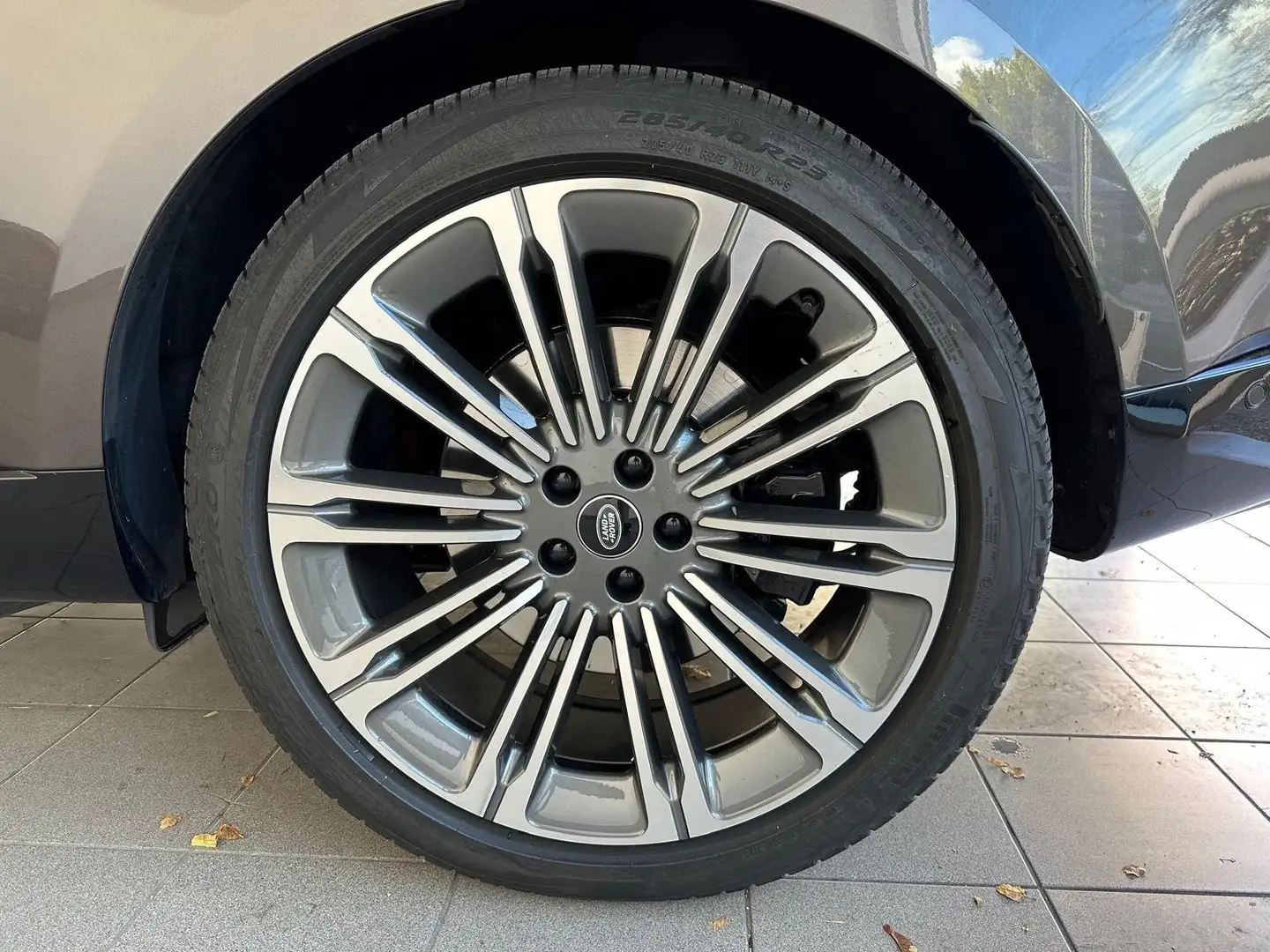 Land Rover Range Rover Land Rover Range Rover Autobiography P550e/Voll/23 Grau - 2