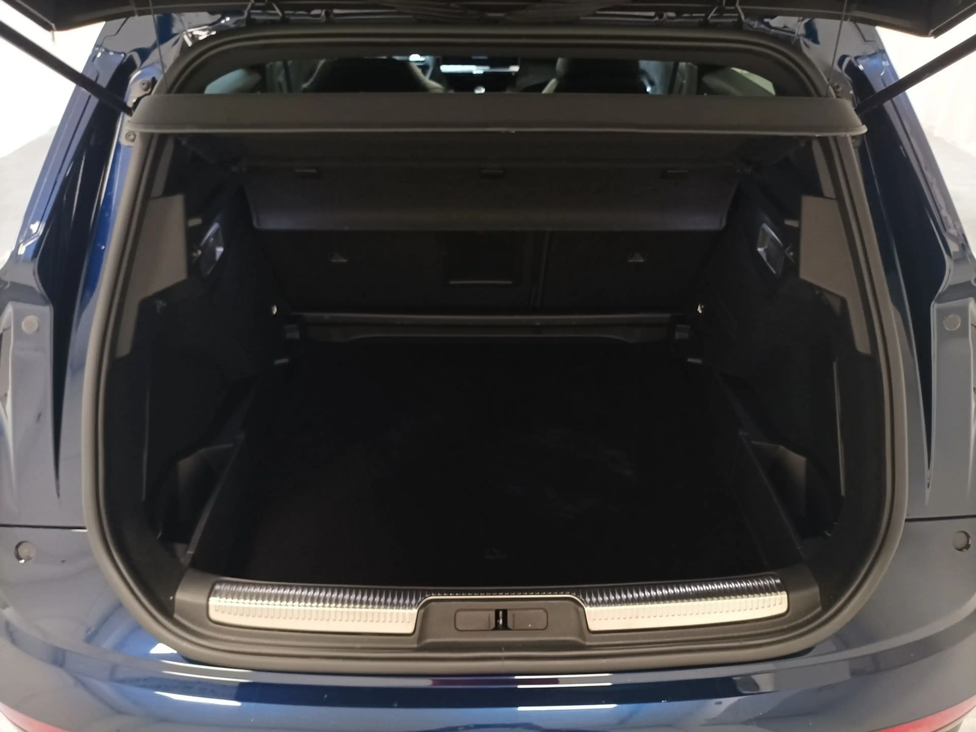 DS Automobiles DS 7 Crossback 7 1.5 BlueHDi Performance Line|CAM|LED|V Cockpit — photo 6