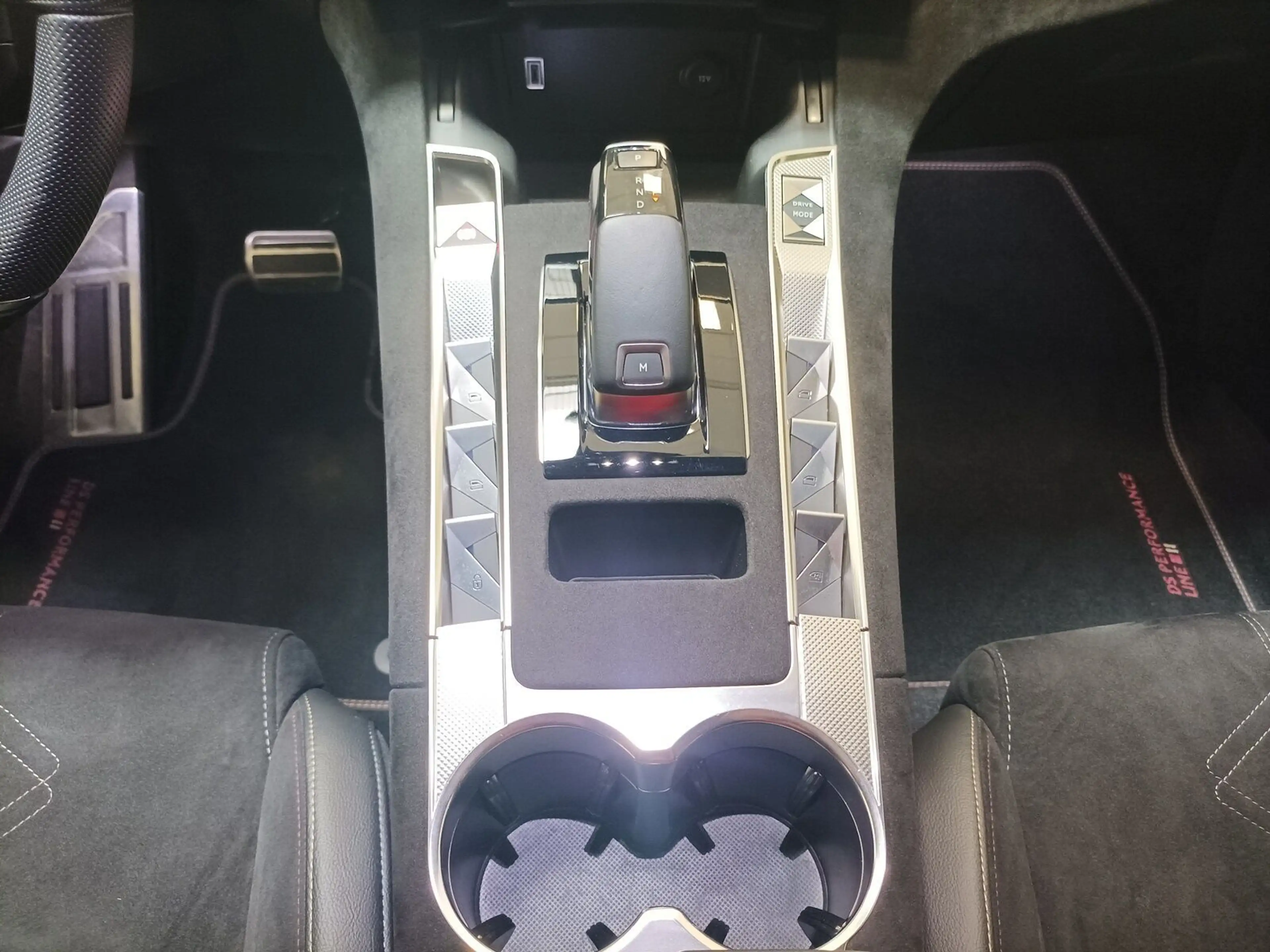 DS Automobiles DS 7 Crossback 7 1.5 BlueHDi Performance Line|CAM|LED|V Cockpit — photo 12