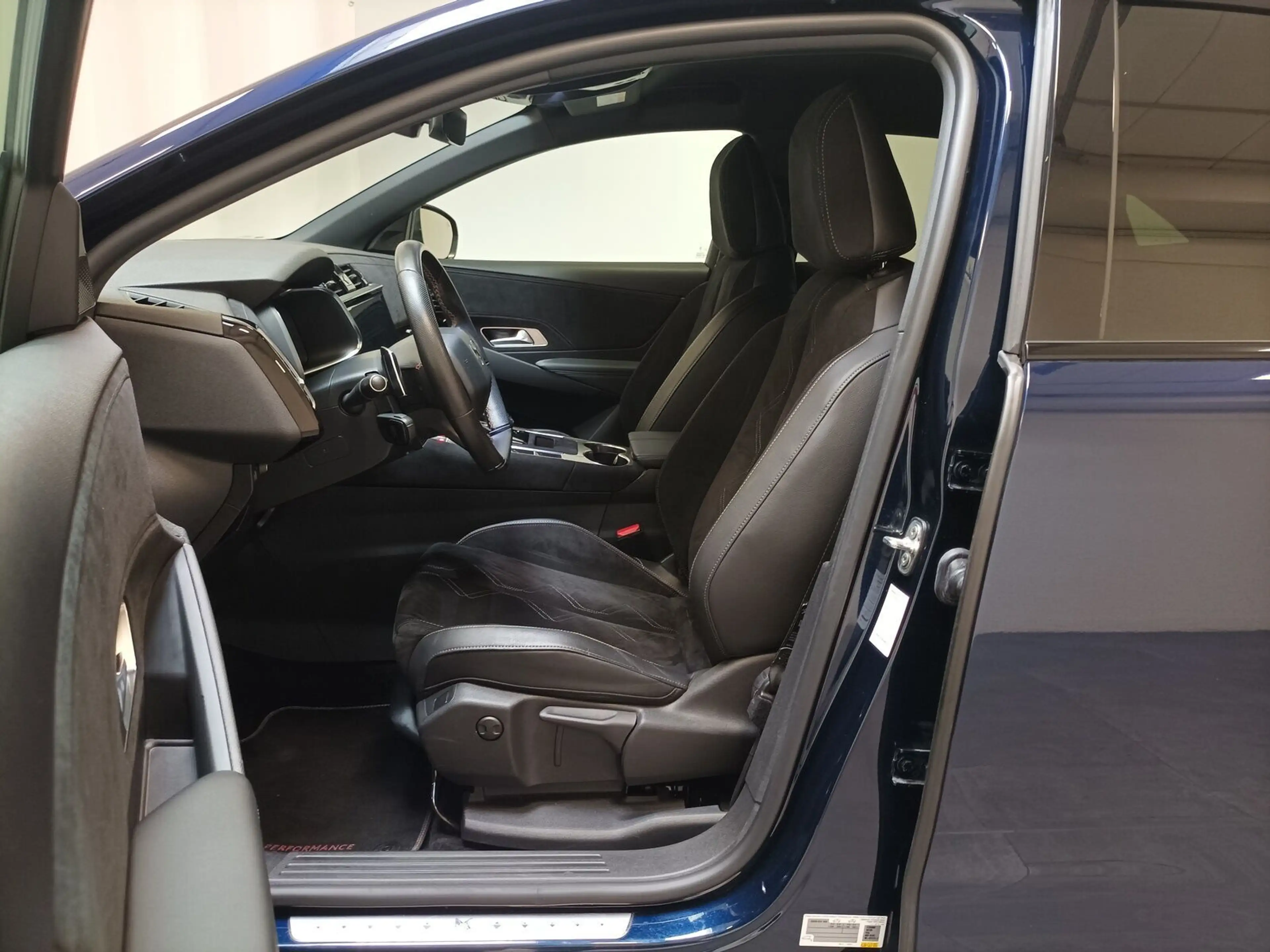 DS Automobiles DS 7 Crossback 7 1.5 BlueHDi Performance Line|CAM|LED|V Cockpit — photo 8