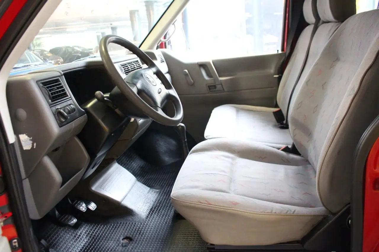 Volkswagen T4 Caravelle 2,5-l-Diesel TDI 65kW 8sitzer, foto 7