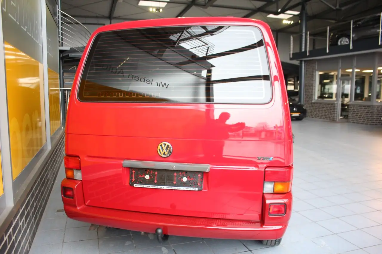 Volkswagen T4 Caravelle 2,5-l-Diesel TDI 65kW 8sitzer, foto 4