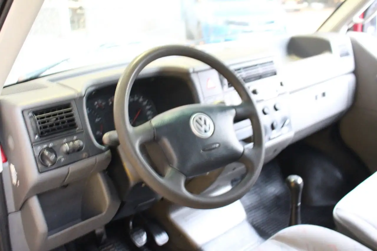 Volkswagen T4 Caravelle 2,5-l-Diesel TDI 65kW 8sitzer, foto 8
