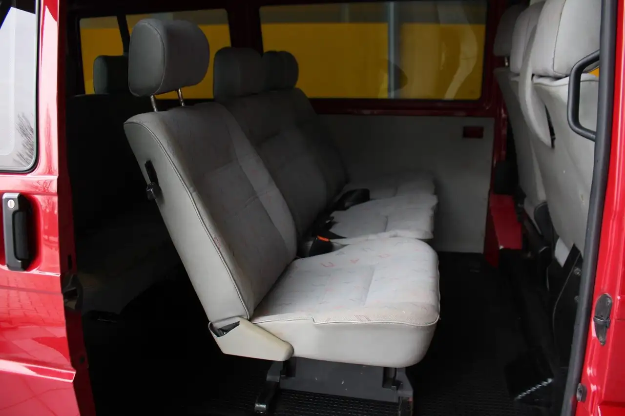 Volkswagen T4 Caravelle 2,5-l-Diesel TDI 65kW 8sitzer, foto 10
