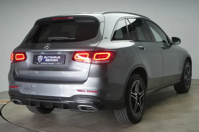 Mercedes-Benz 300 view 6