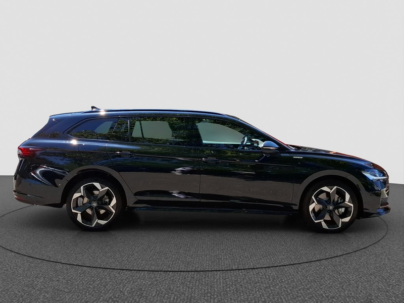 Skoda Superb Combi 1.5 TSI iV 150 kW Sportline — photo 7