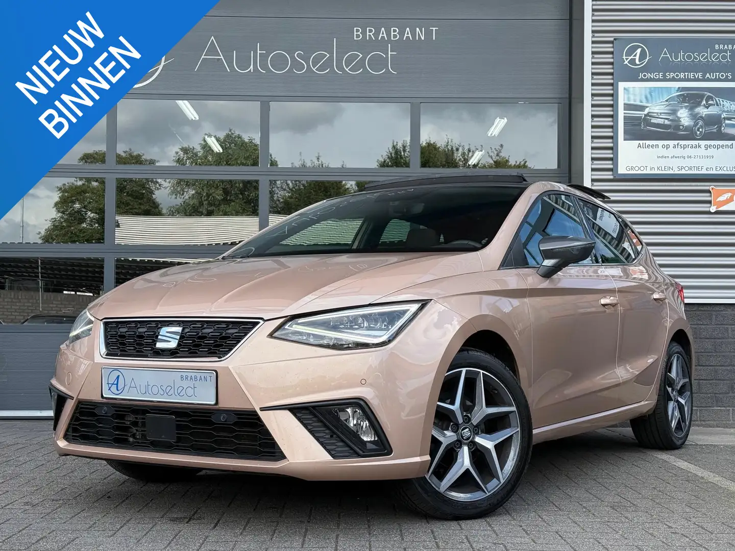SEAT Ibiza 1.0 TSI Excellence Pano LED Camera Gris - 1
